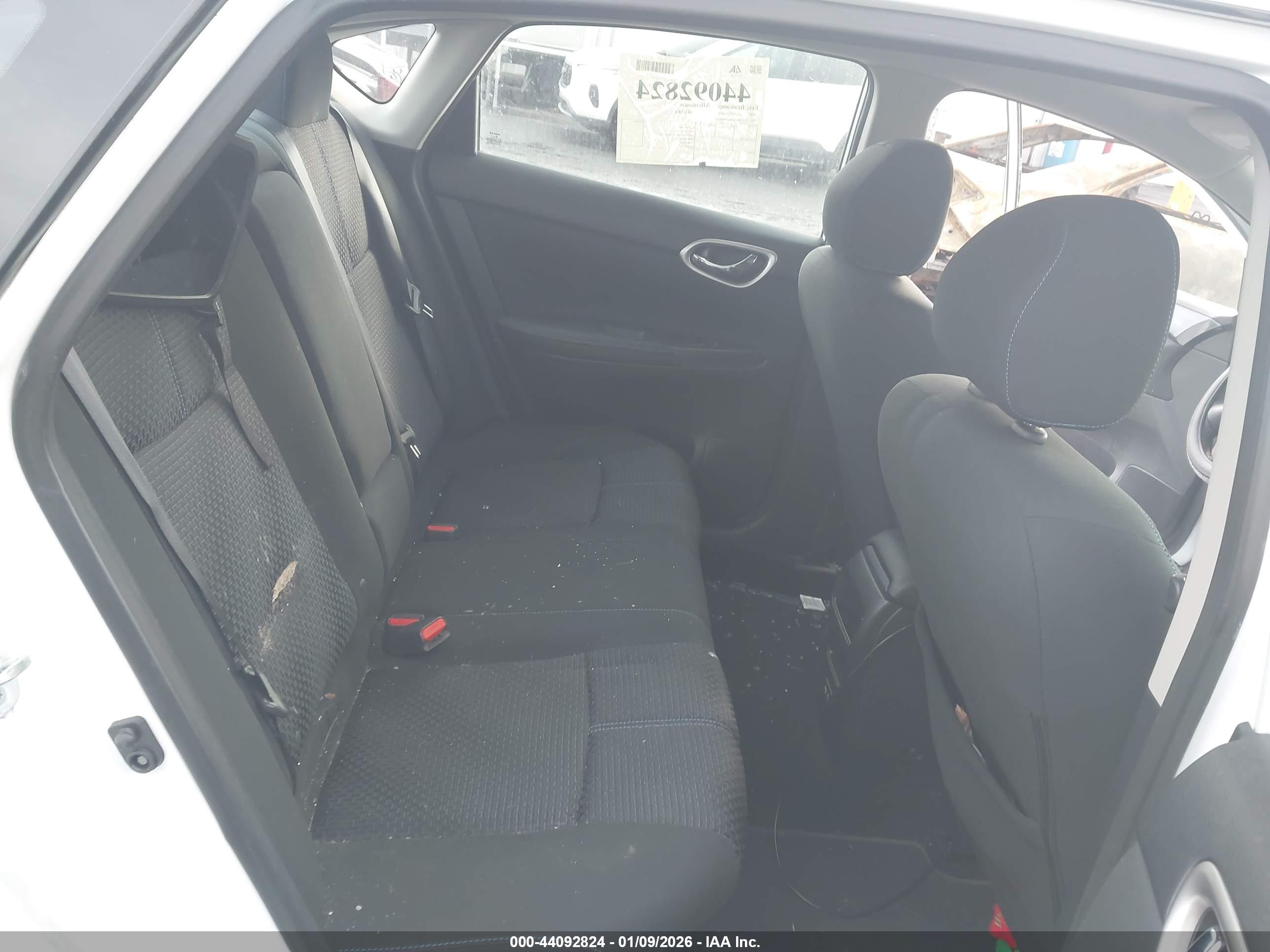 NISSAN SENTRA image 8