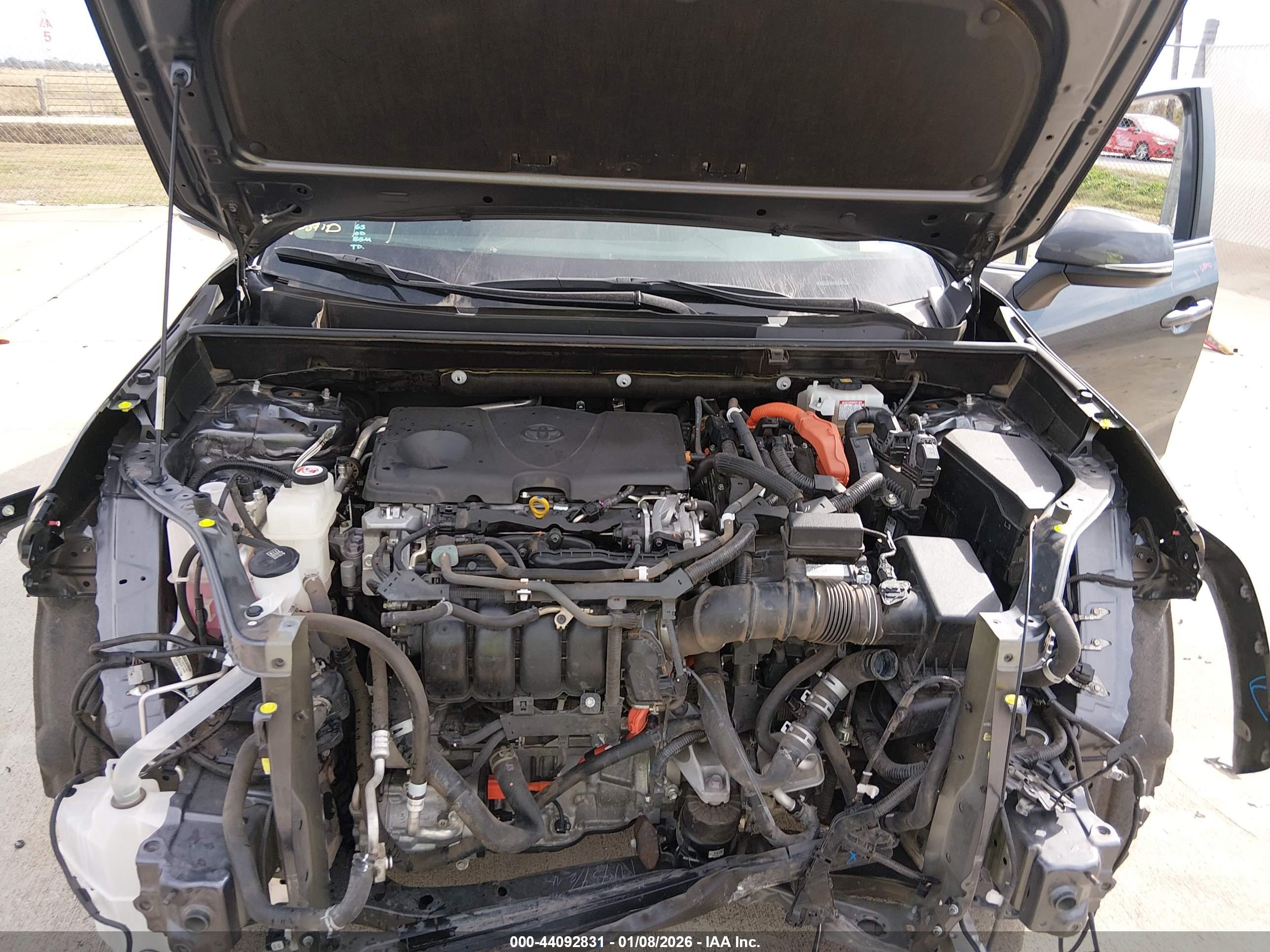 TOYOTA RAV4 image 10