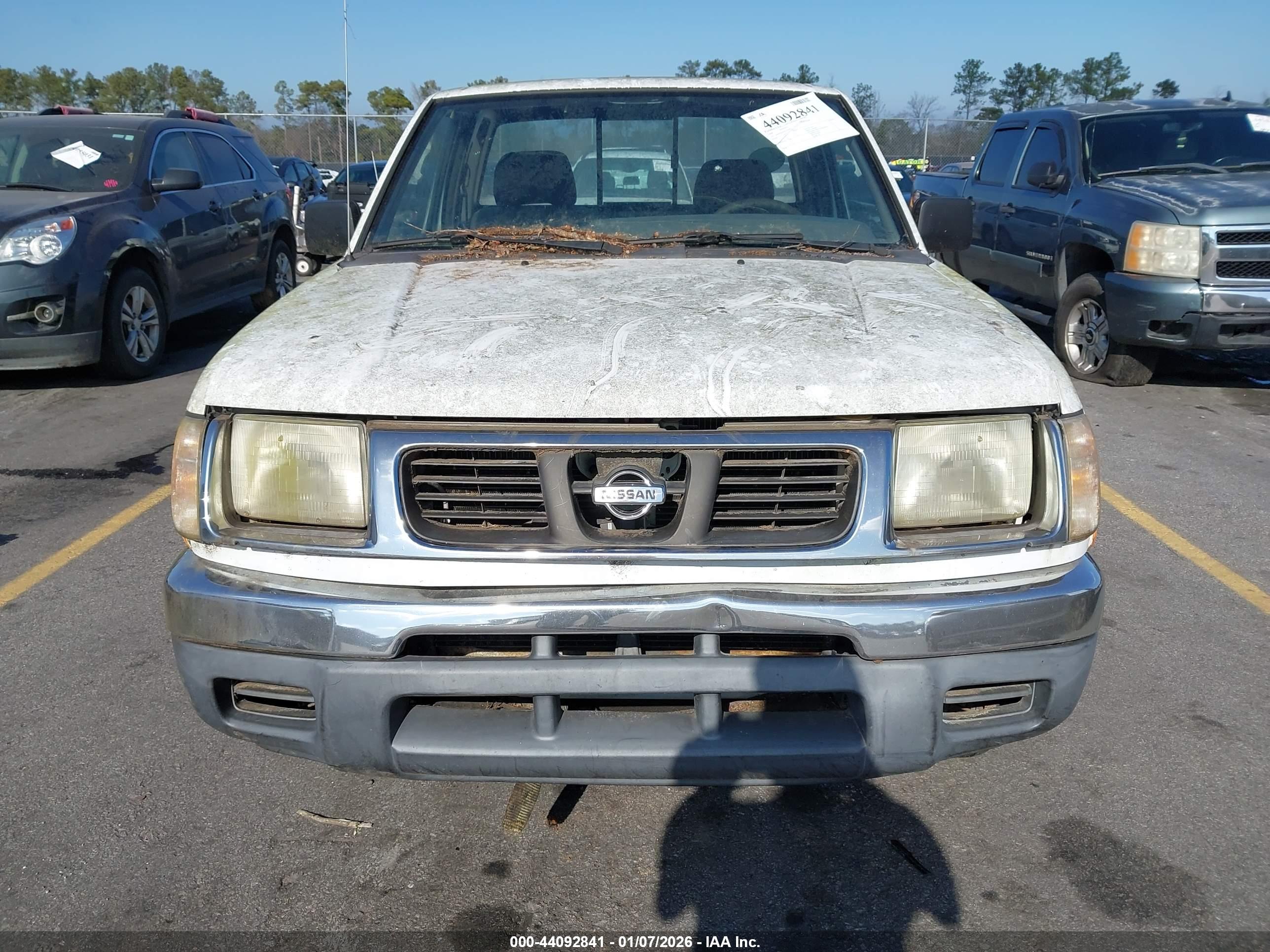 NISSAN FRONTIER image 6