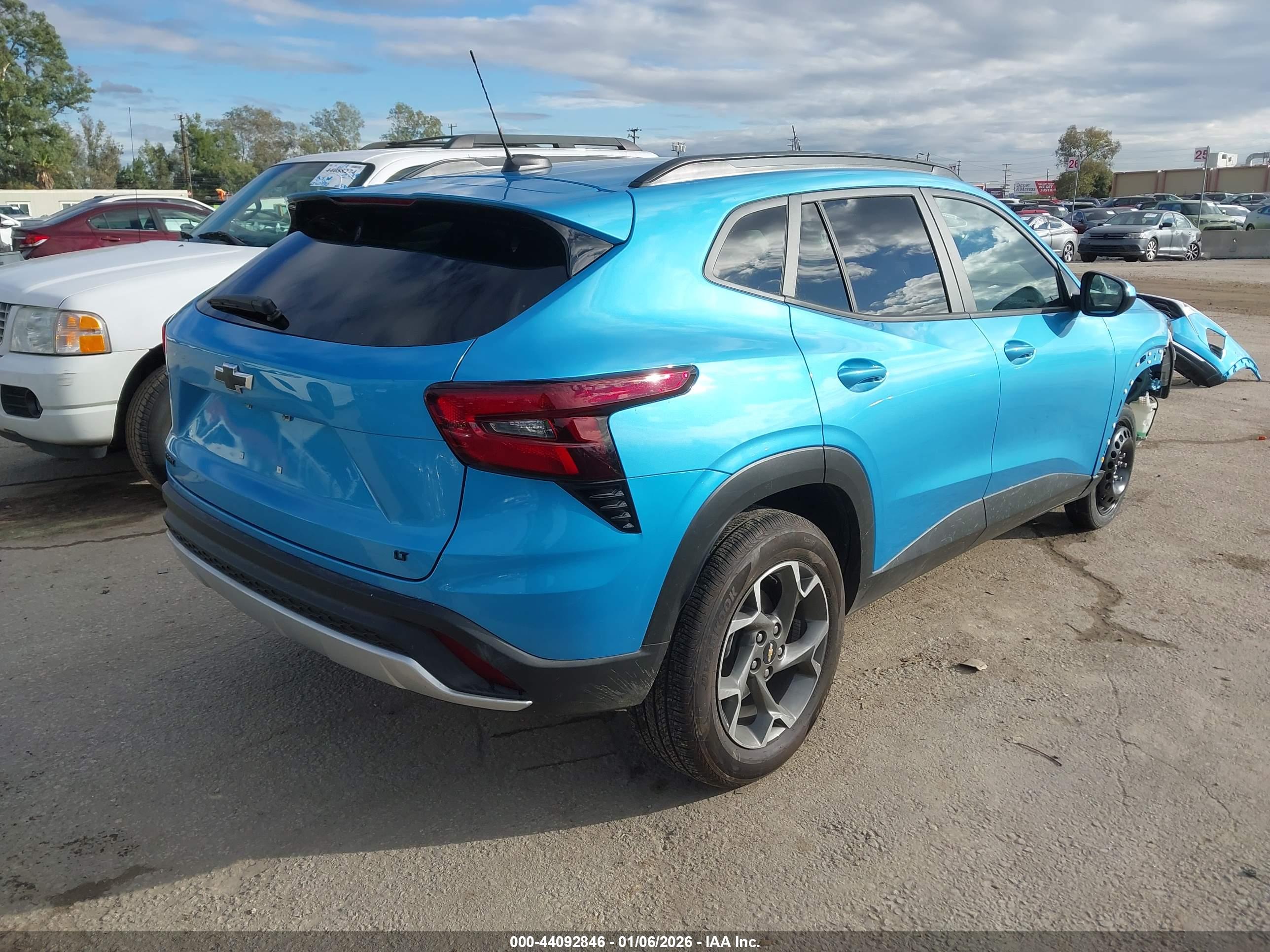 CHEVROLET TRAX image 4