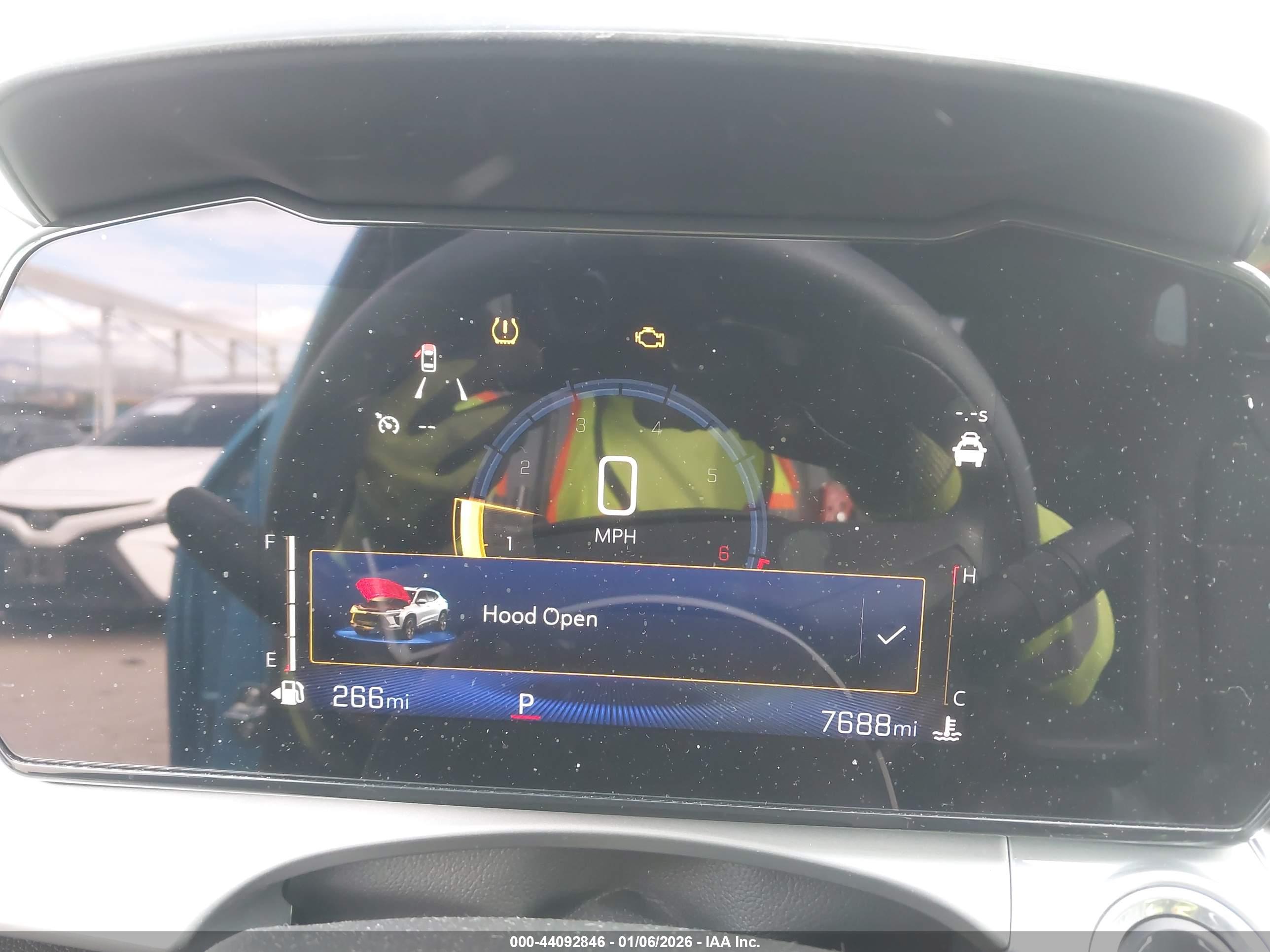 CHEVROLET TRAX image 7