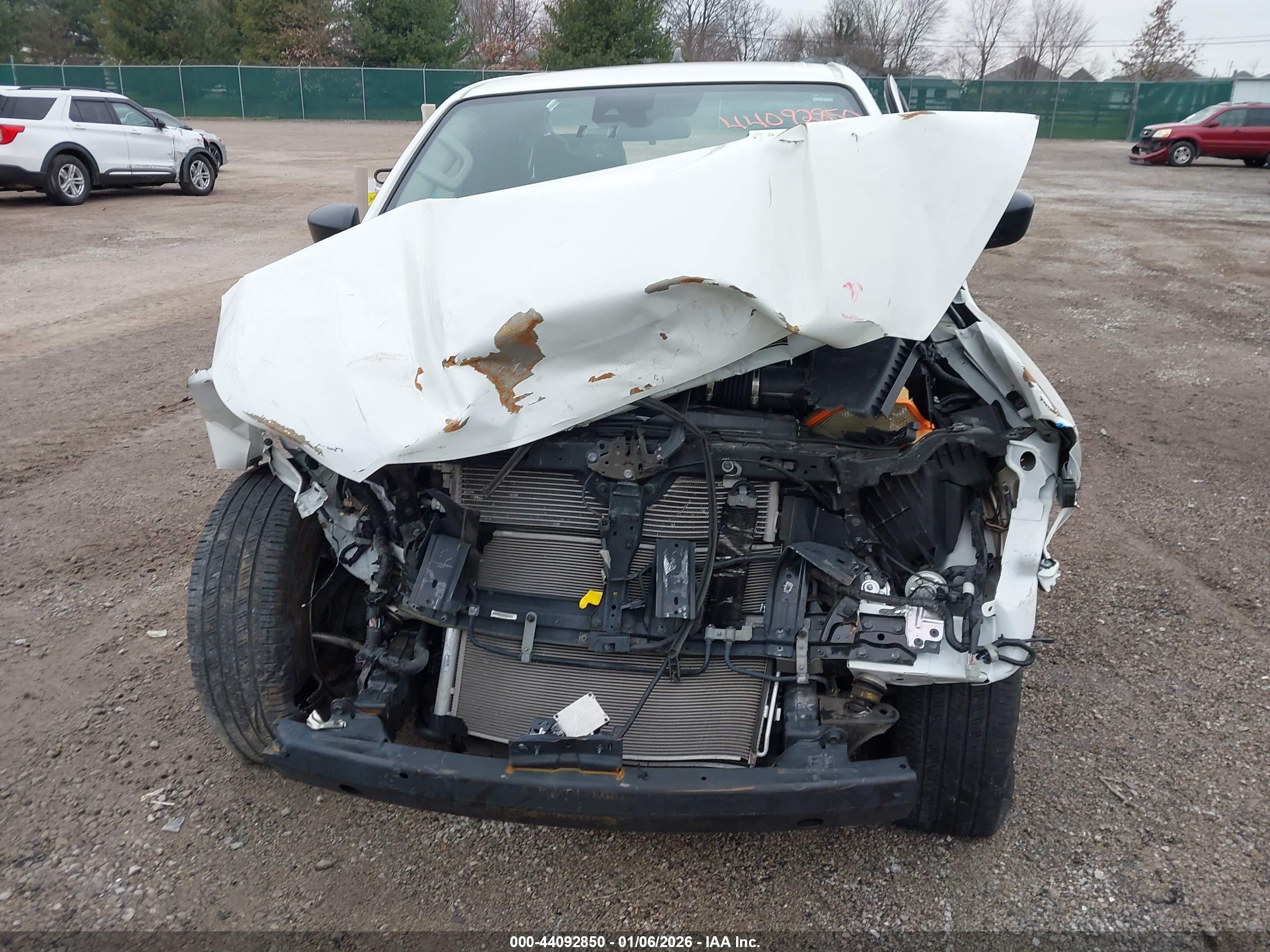 NISSAN FRONTIER image 6
