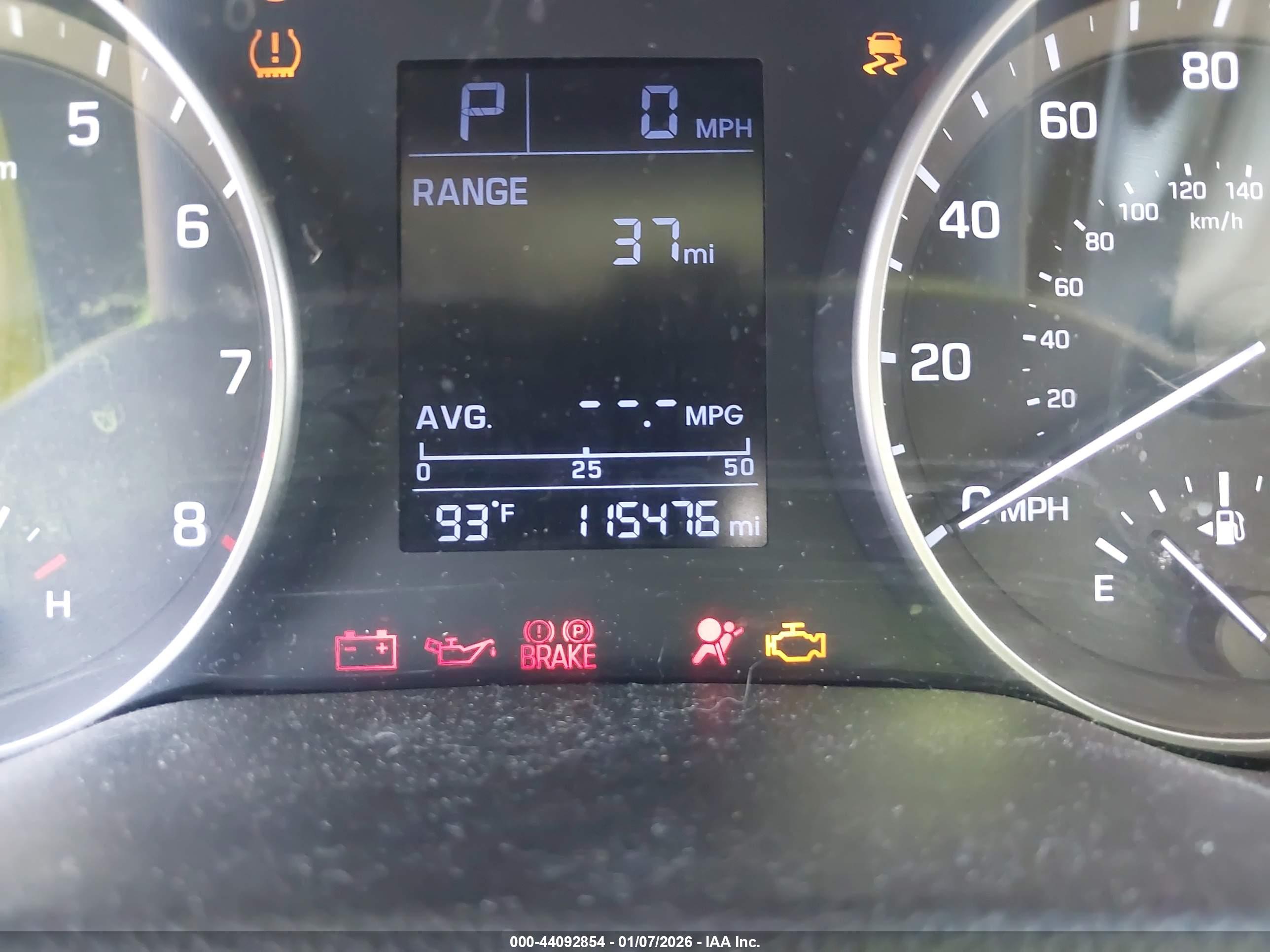 HYUNDAI ELANTRA image 7
