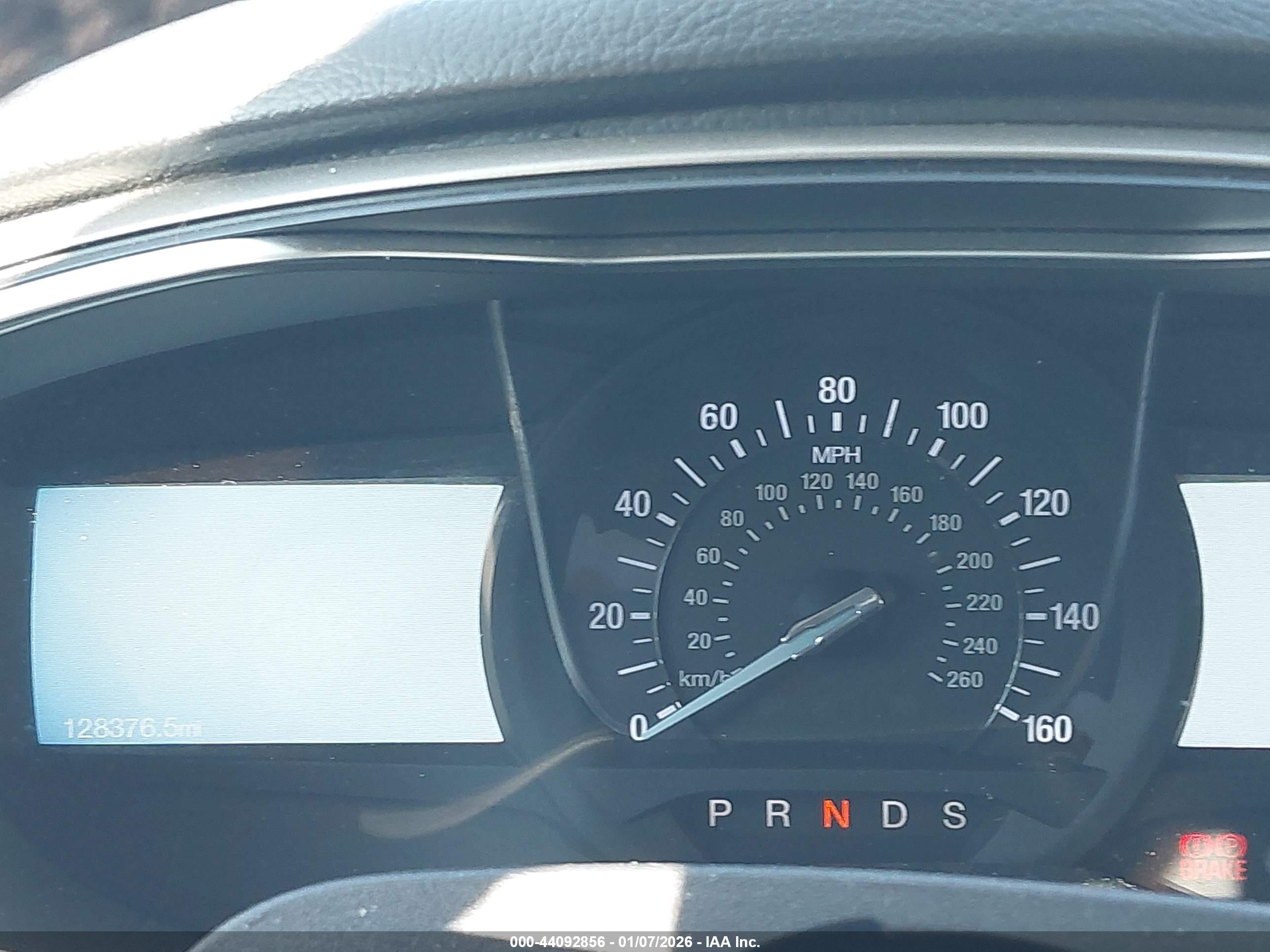 FORD FUSION image 7