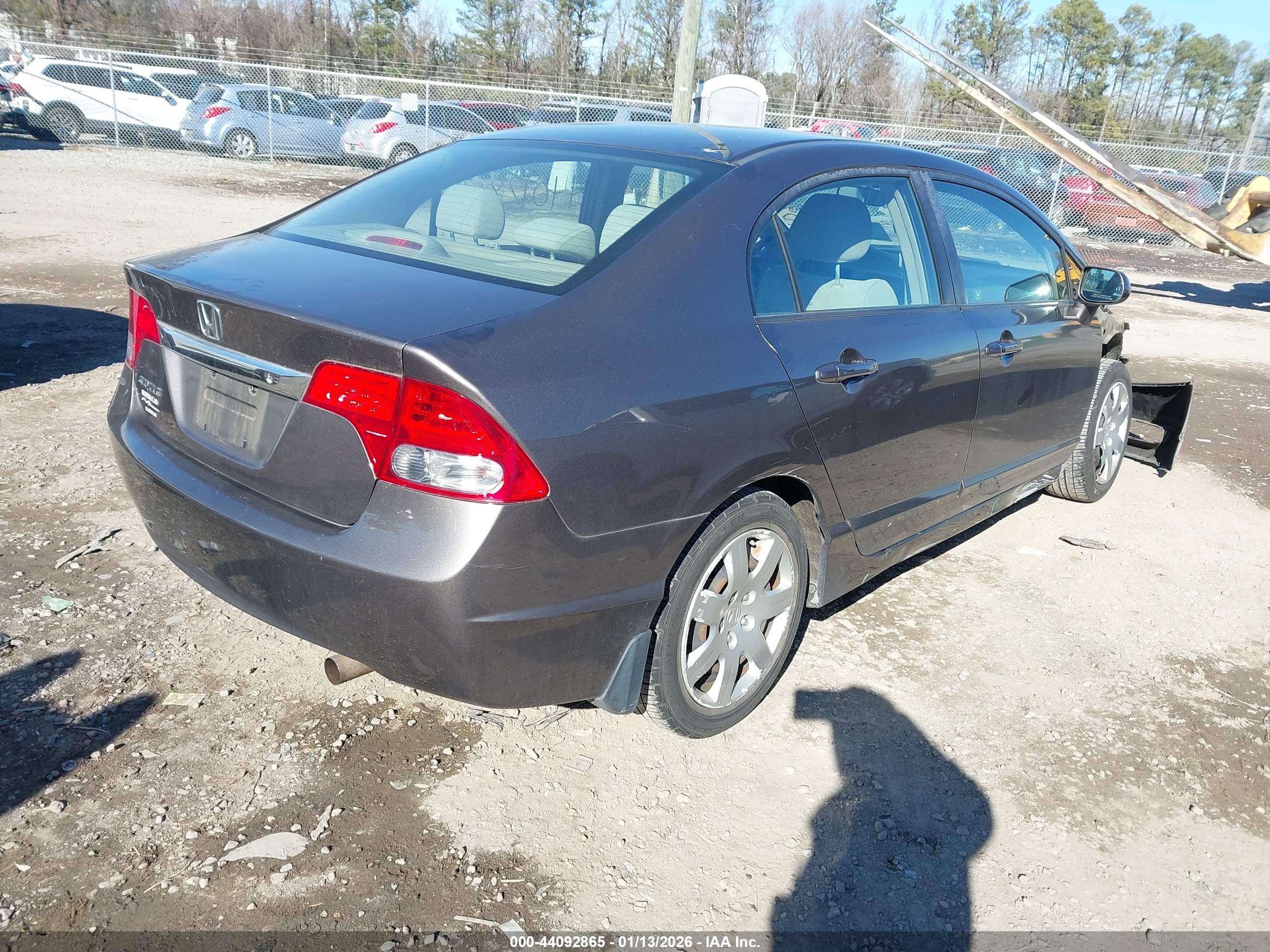 HONDA CIVIC image 4