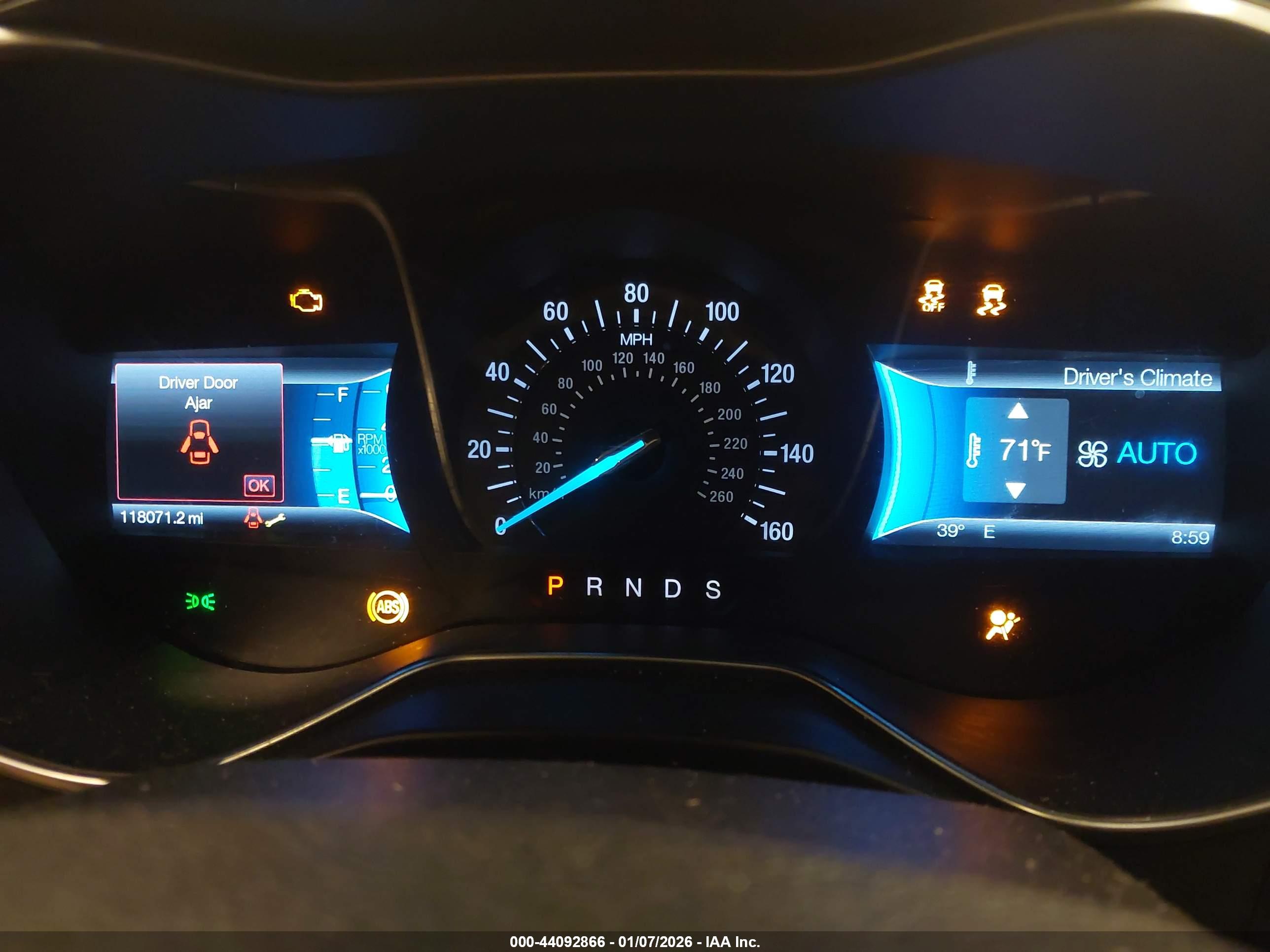 FORD FUSION image 7