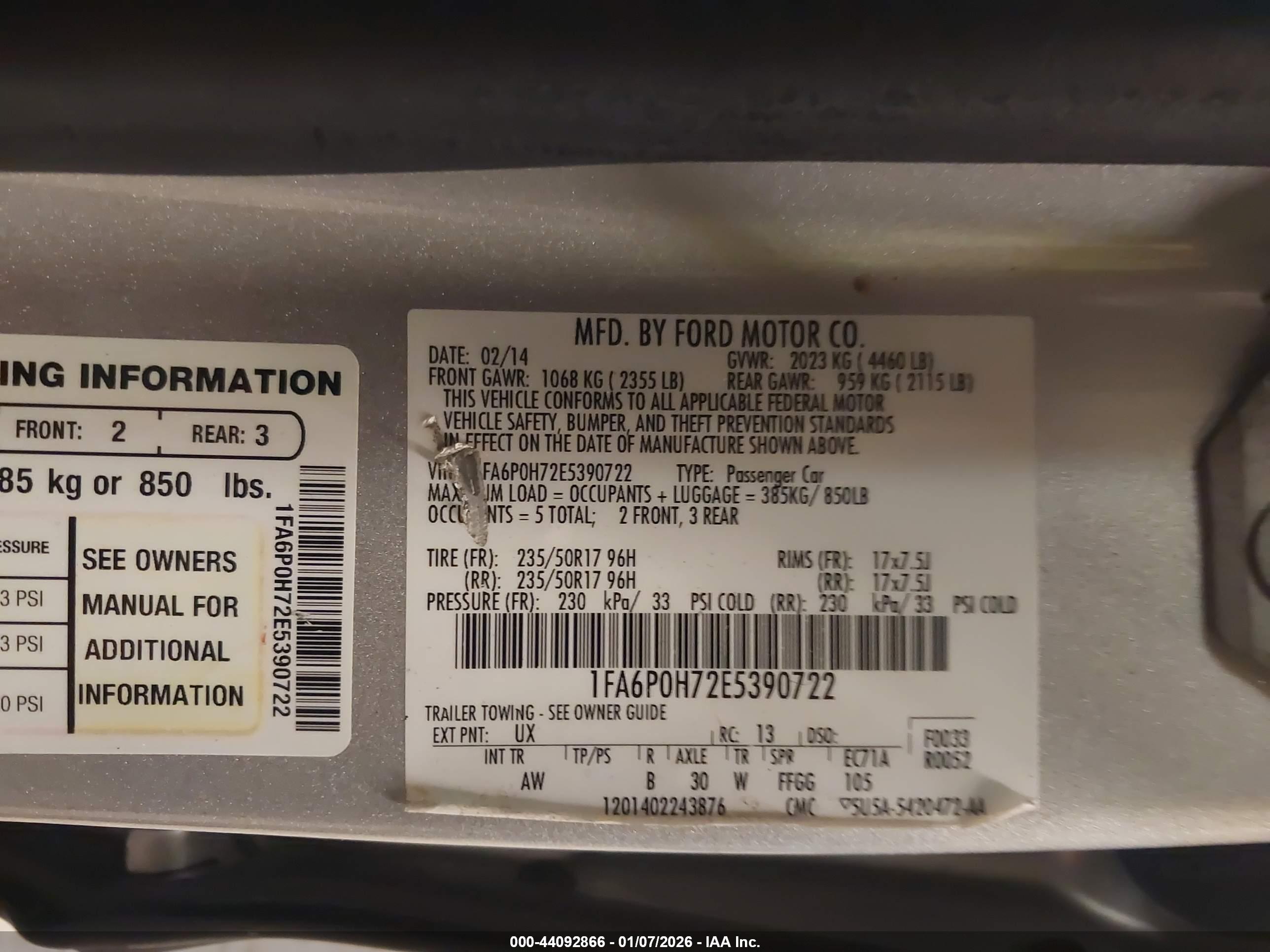 FORD FUSION image 9