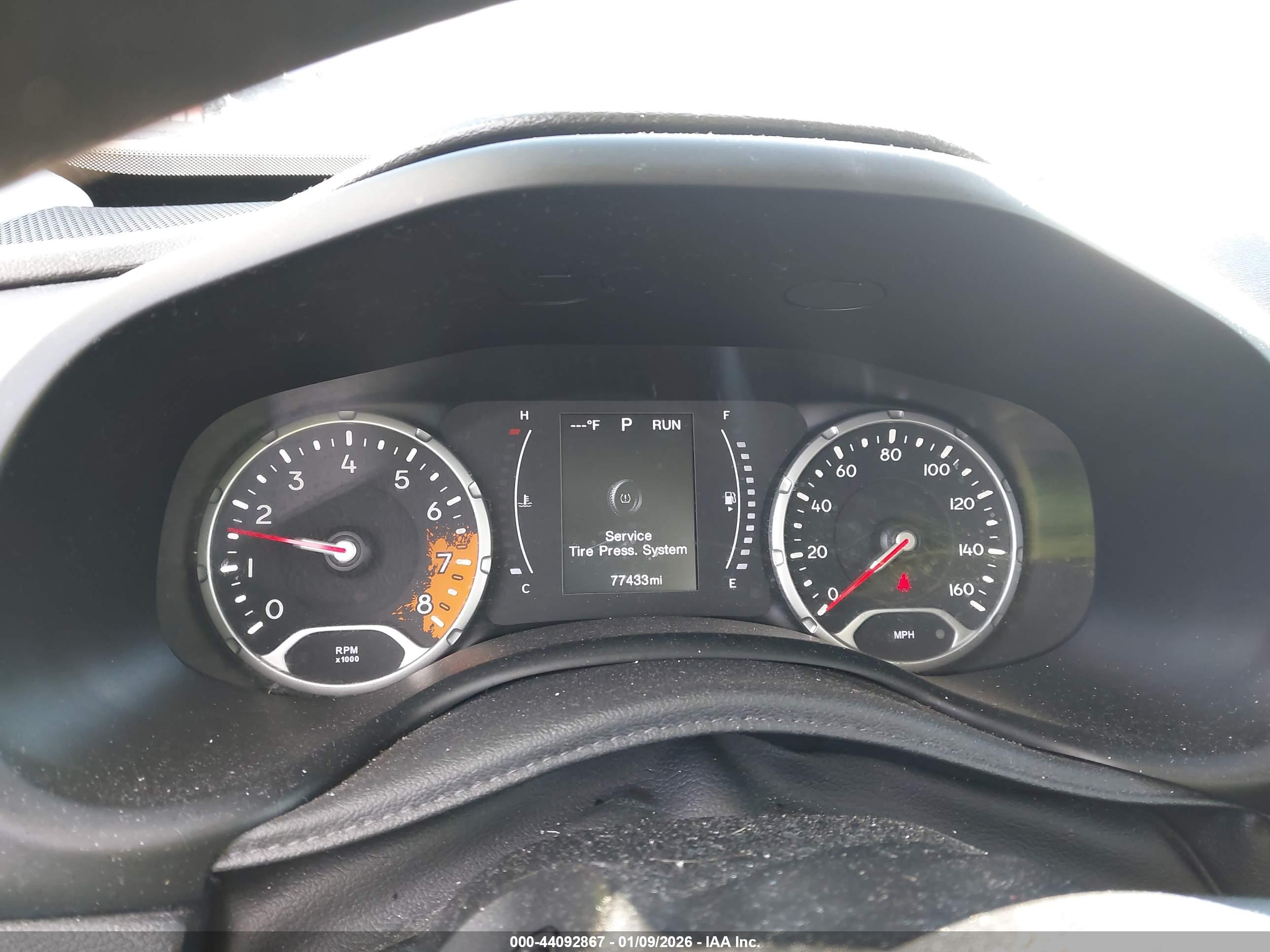 JEEP RENEGADE image 7
