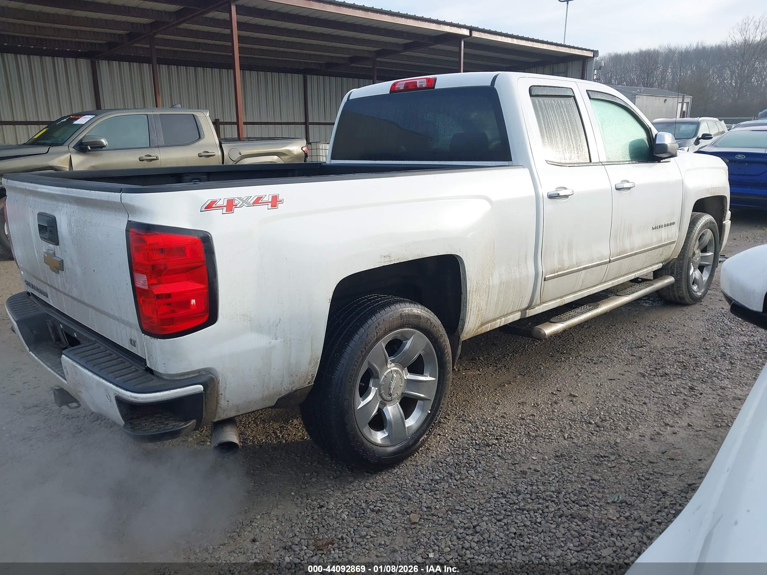 CHEVROLET SILVERADO image 4