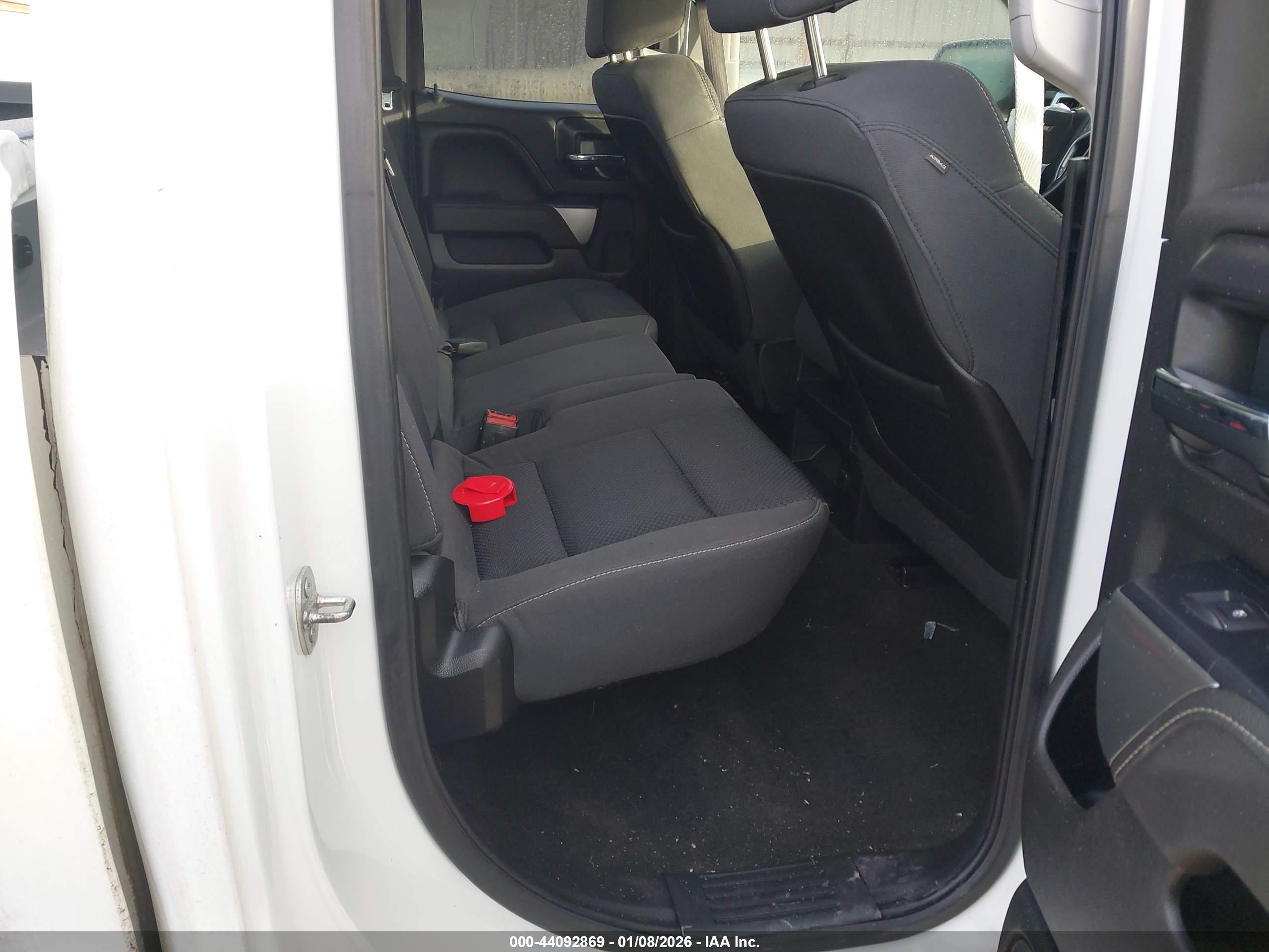 CHEVROLET SILVERADO image 8
