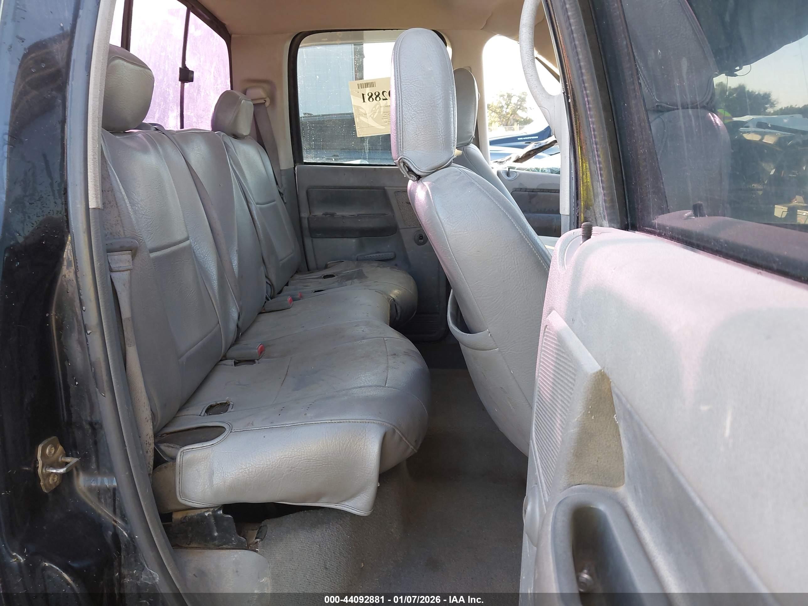 DODGE RAM image 8
