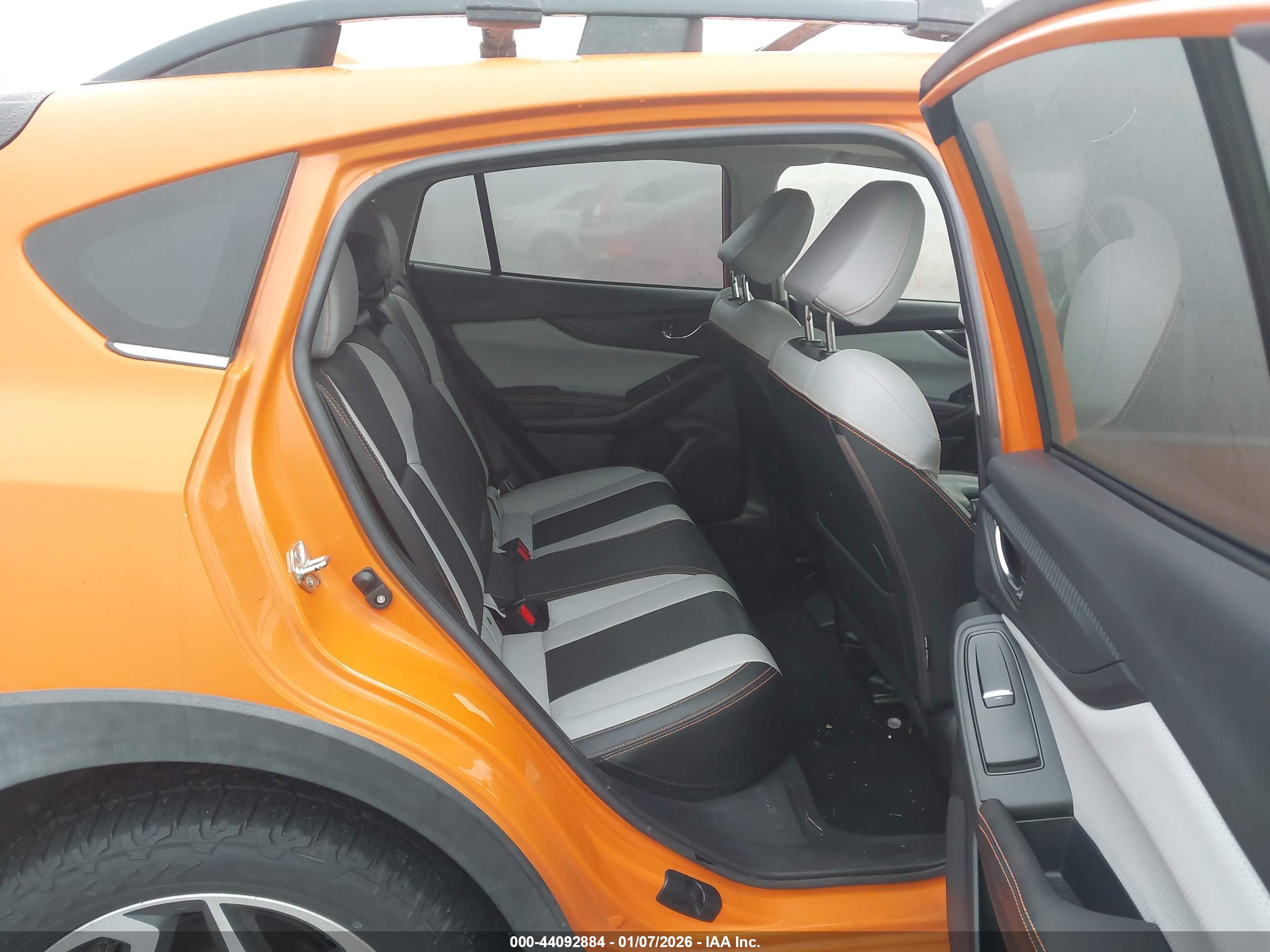SUBARU CROSSTREK image 8