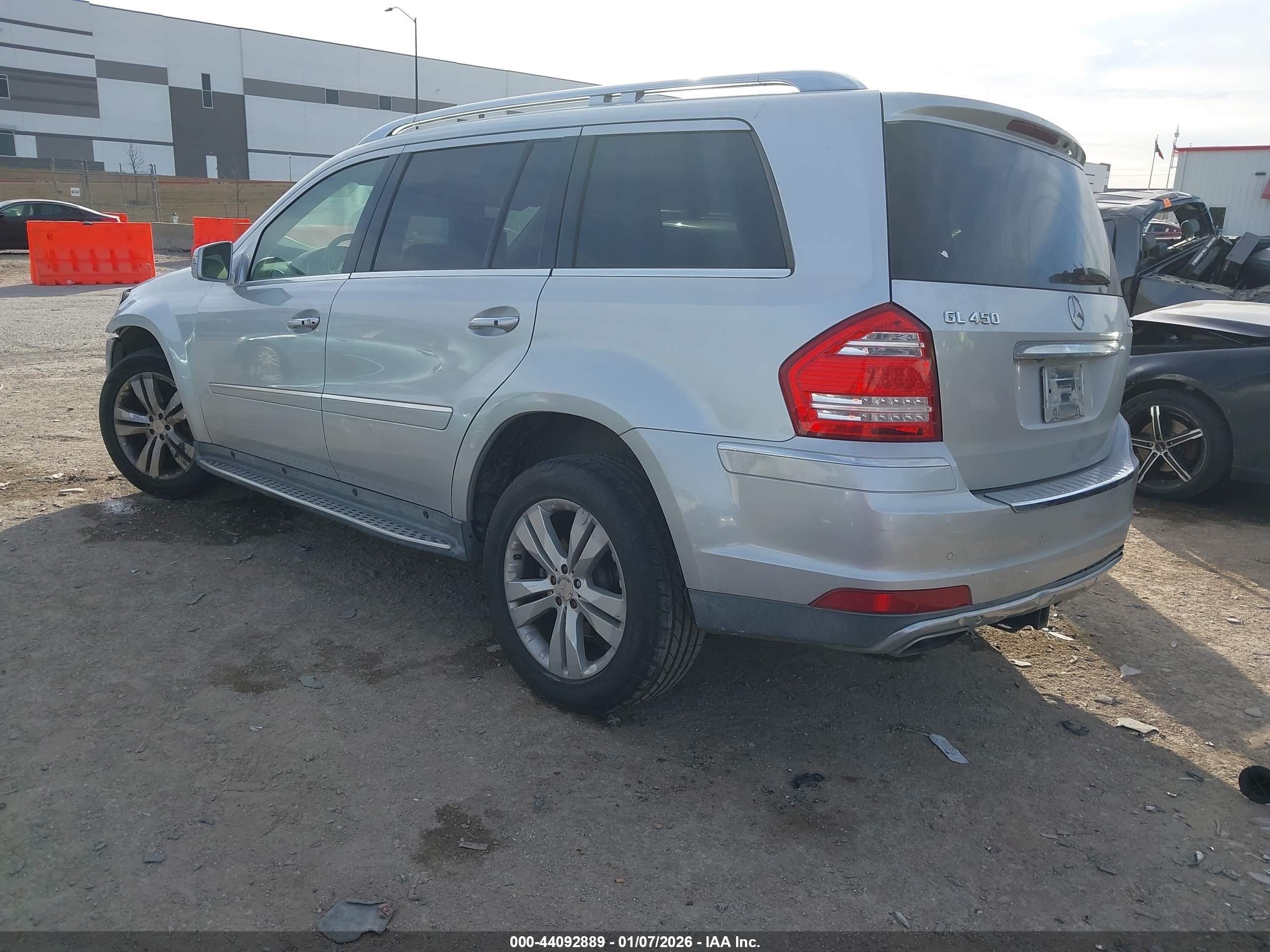 MERCEDES-BENZ GL image 3