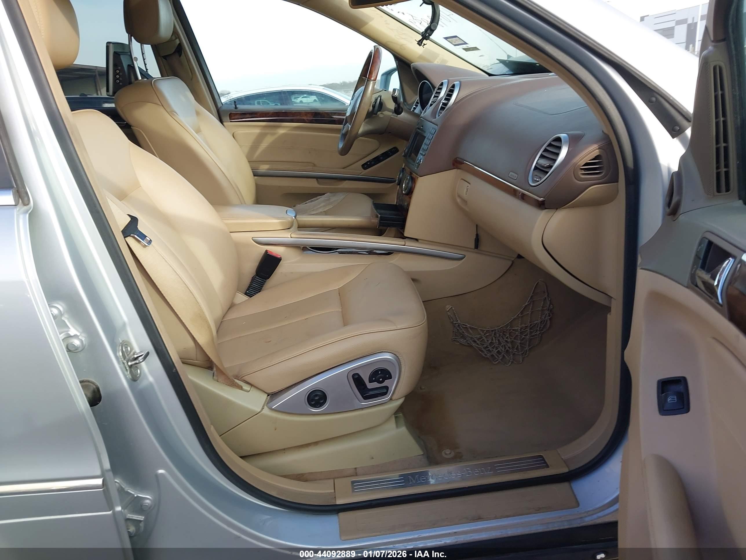 MERCEDES-BENZ GL image 5