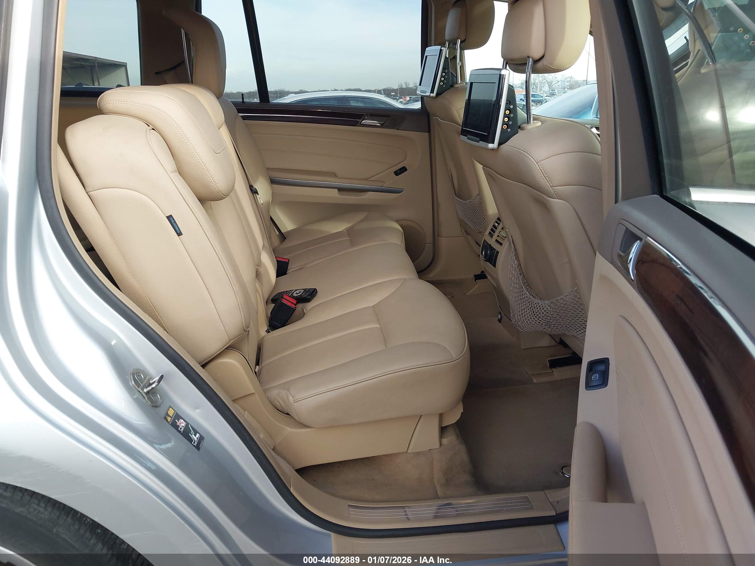 MERCEDES-BENZ GL image 8
