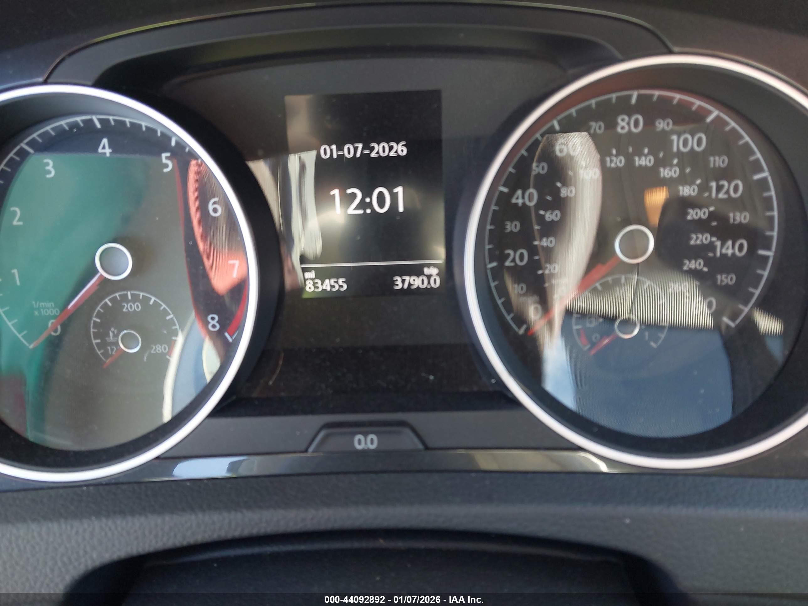 VOLKSWAGEN GOLF image 7