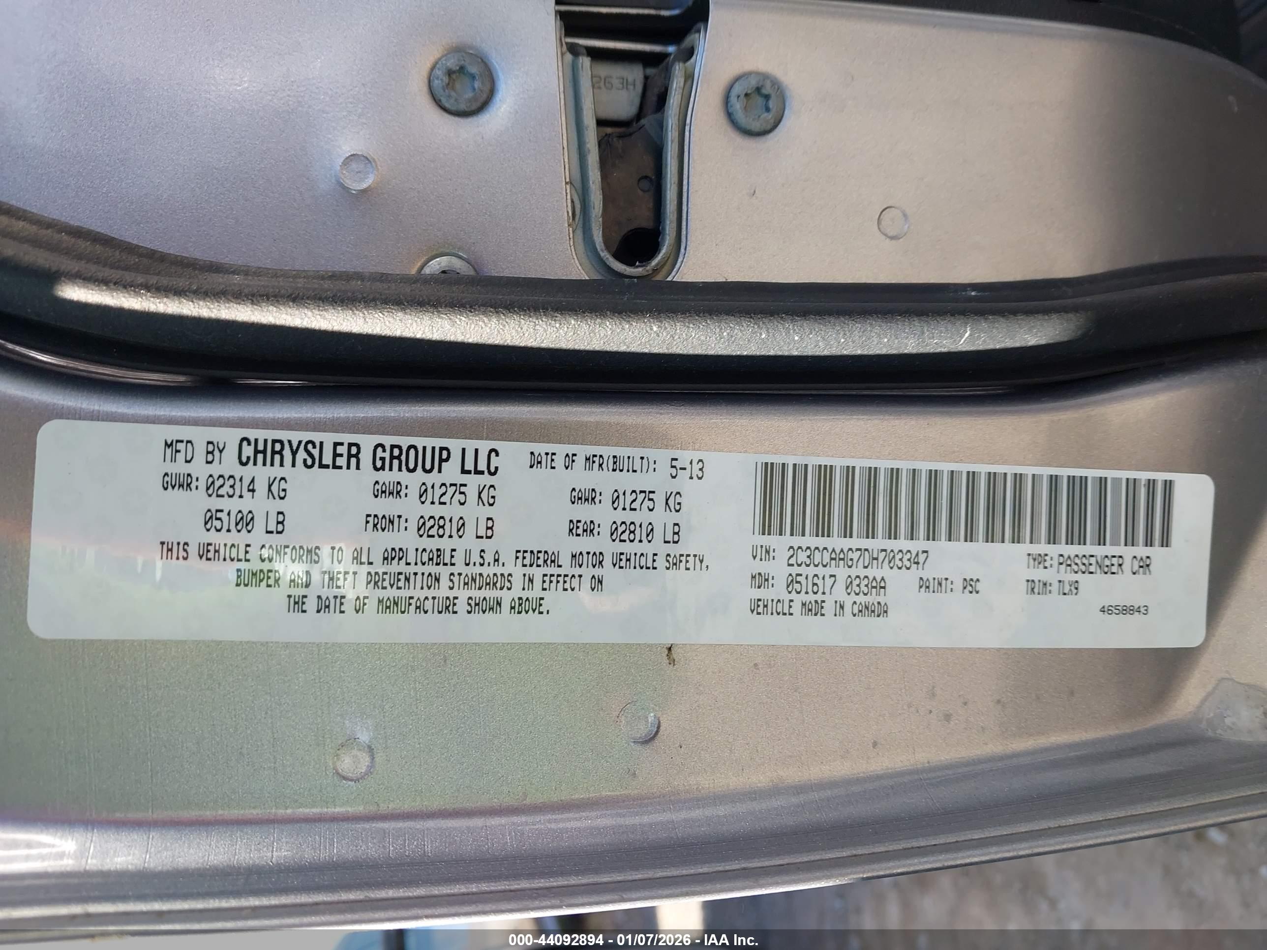 CHRYSLER 300 image 9