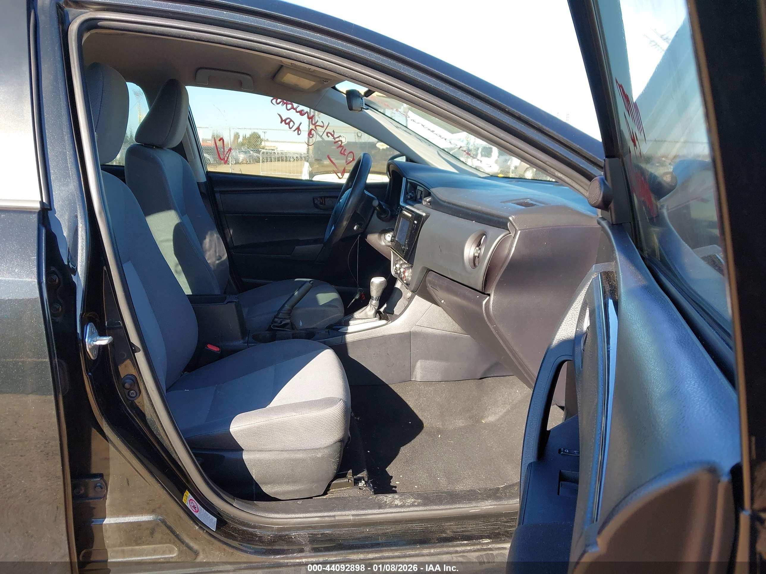 TOYOTA COROLLA image 5