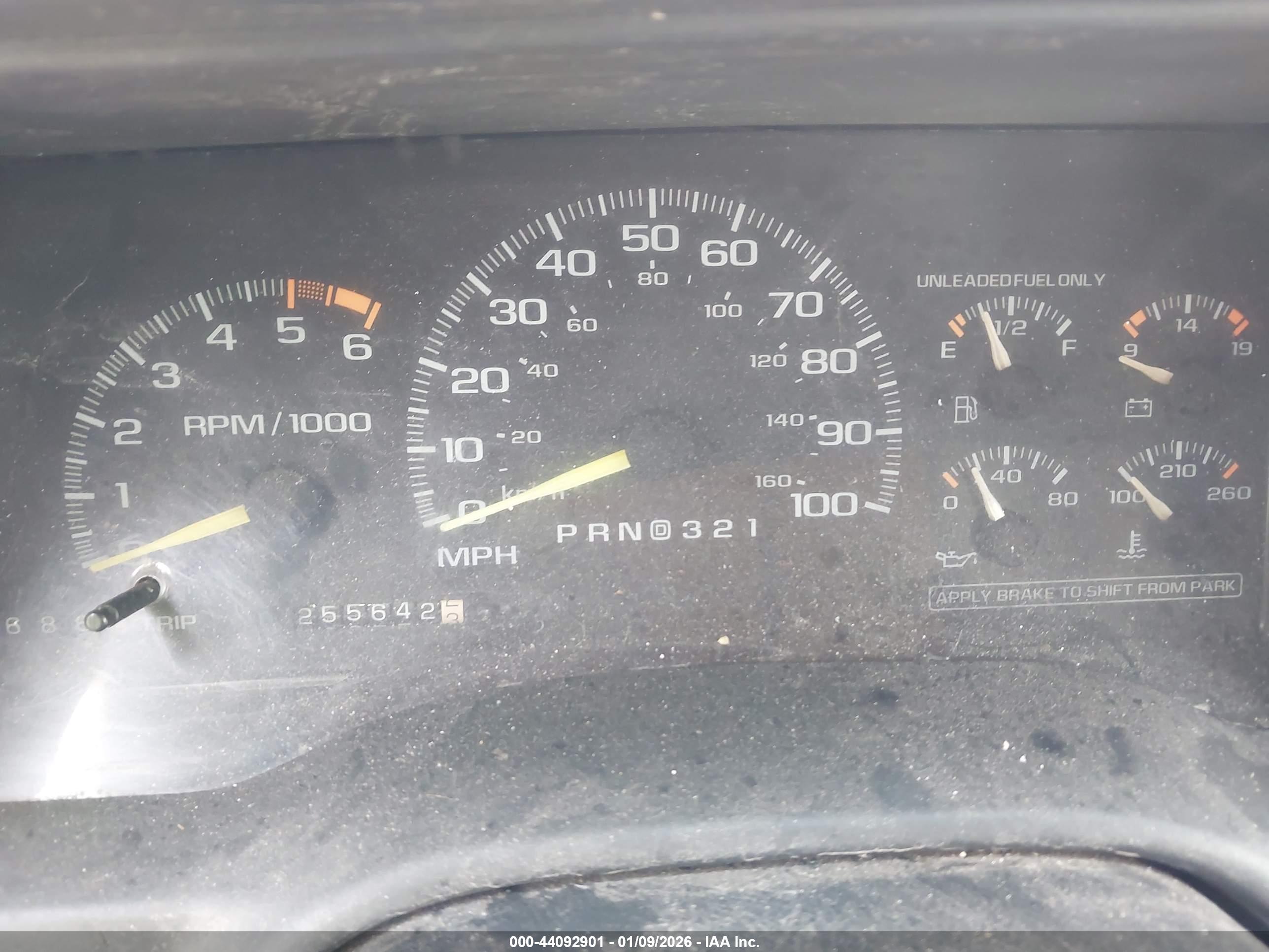 CHEVROLET GMT-400 image 7
