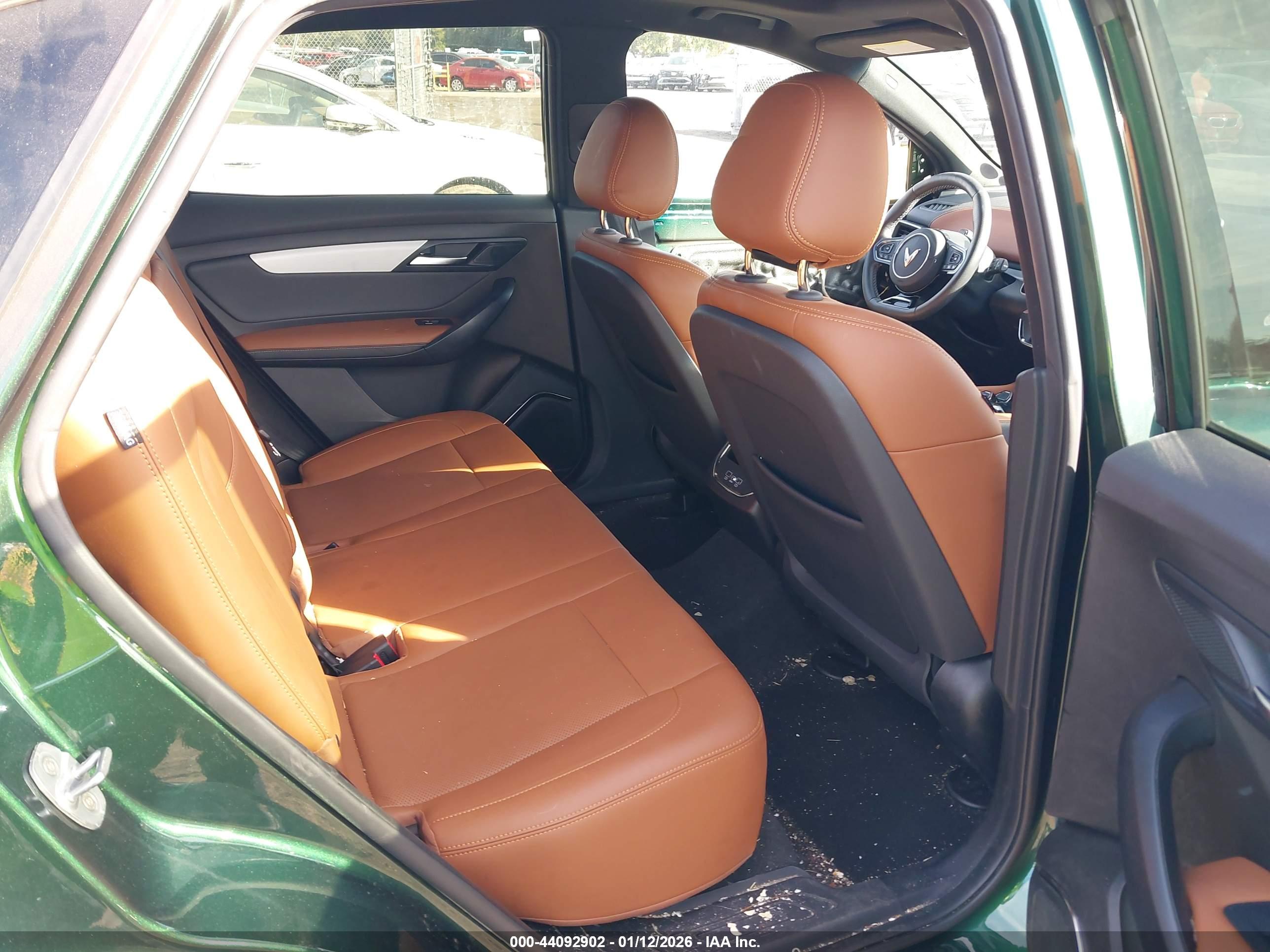 VINFAST VF image 8