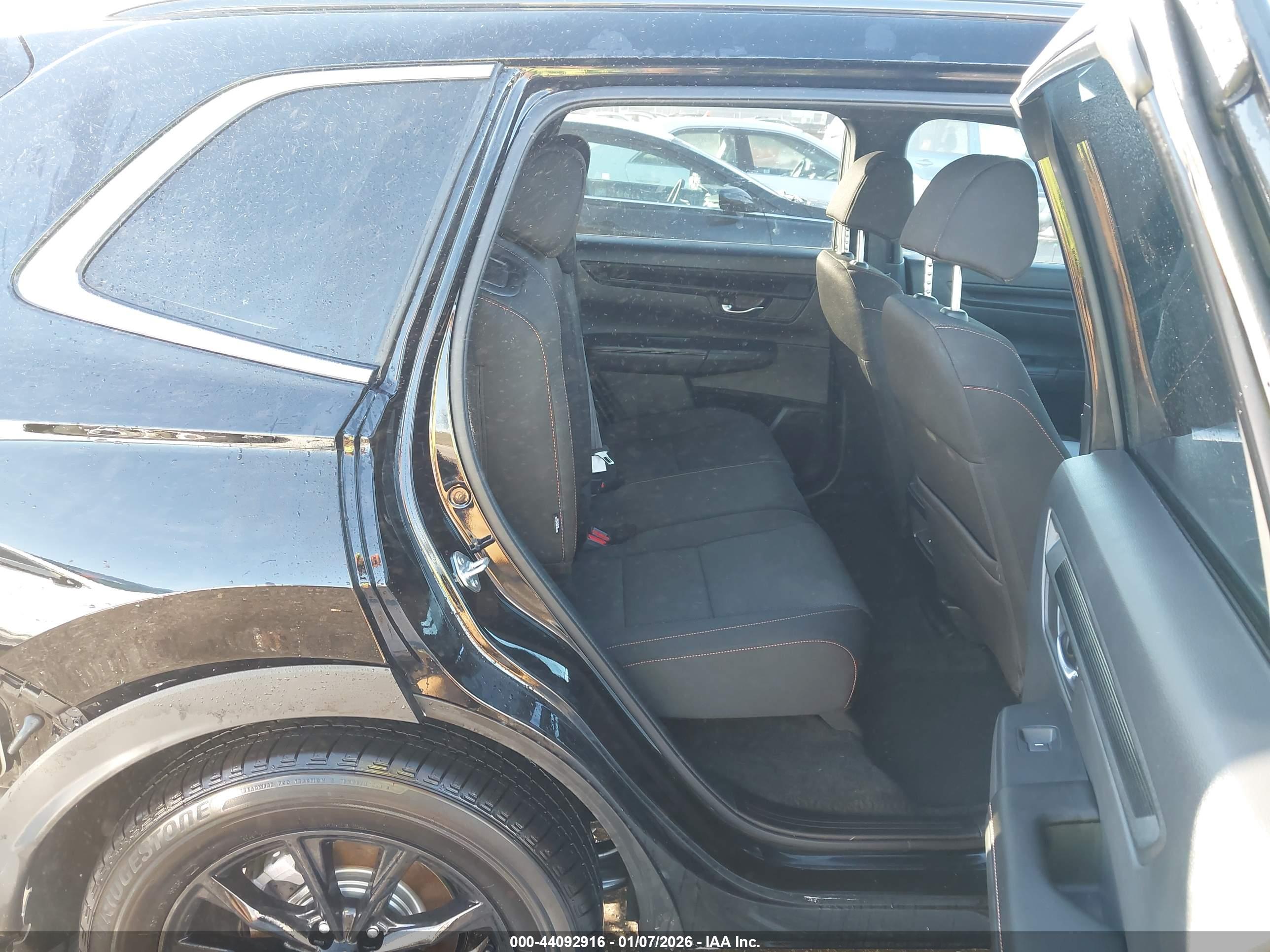 HONDA CR-V image 8