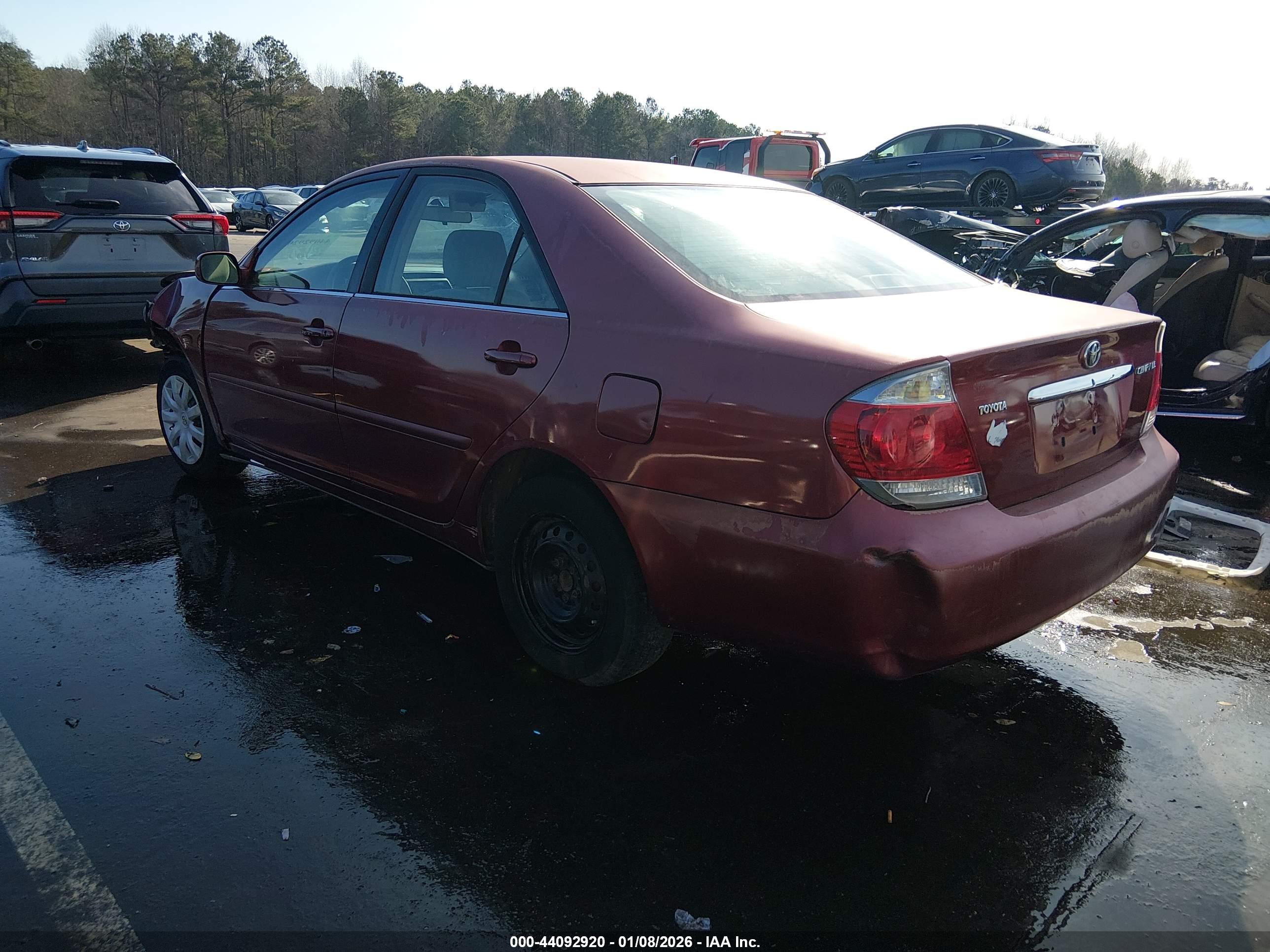 TOYOTA CAMRY image 3