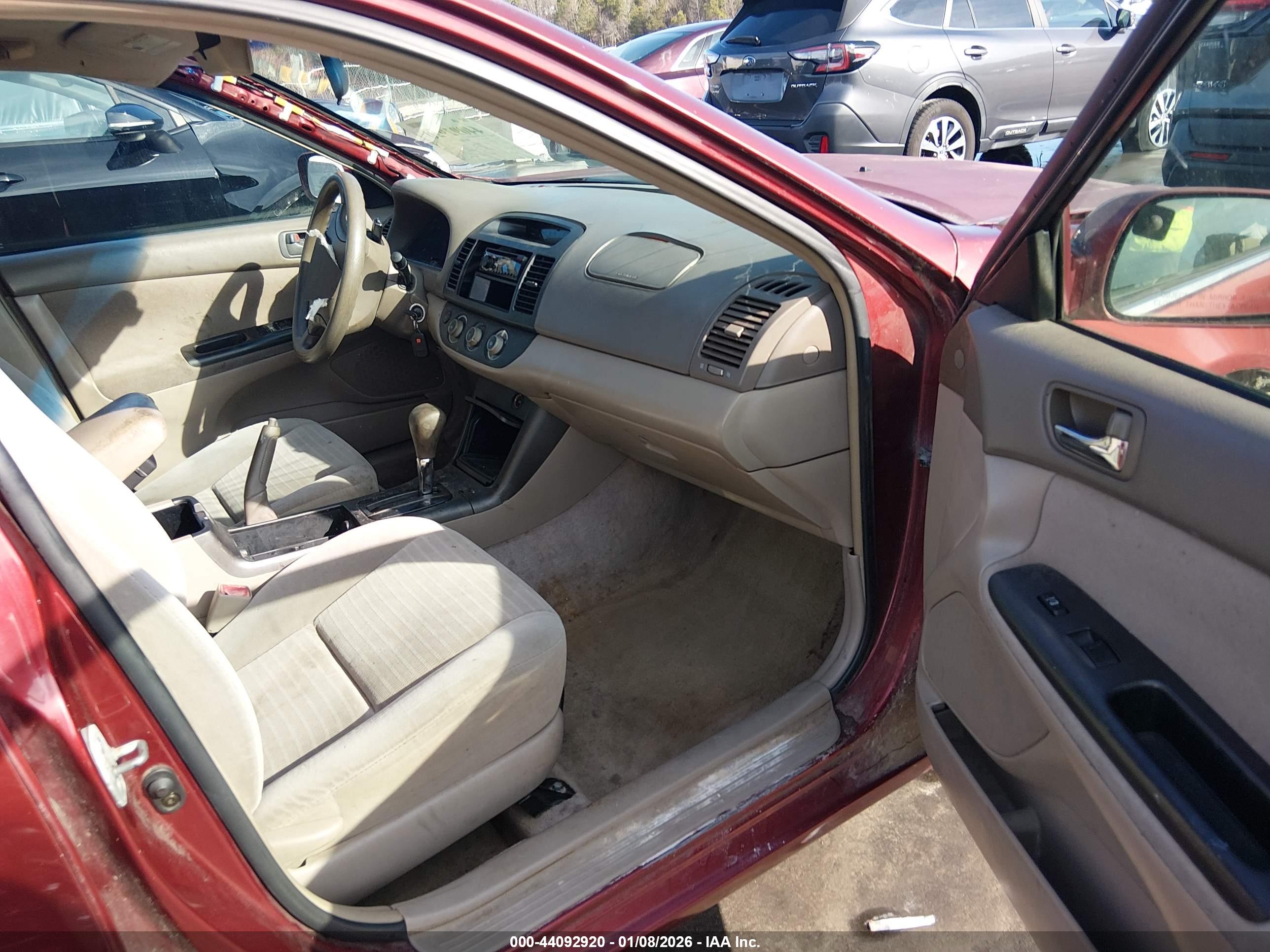 TOYOTA CAMRY image 5