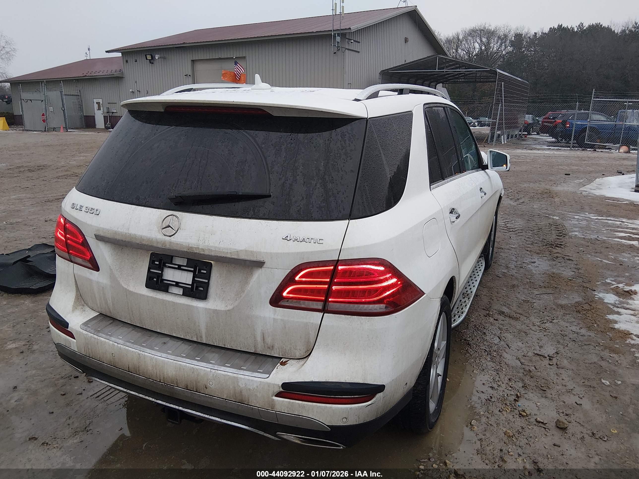 MERCEDES-BENZ GLE image 4