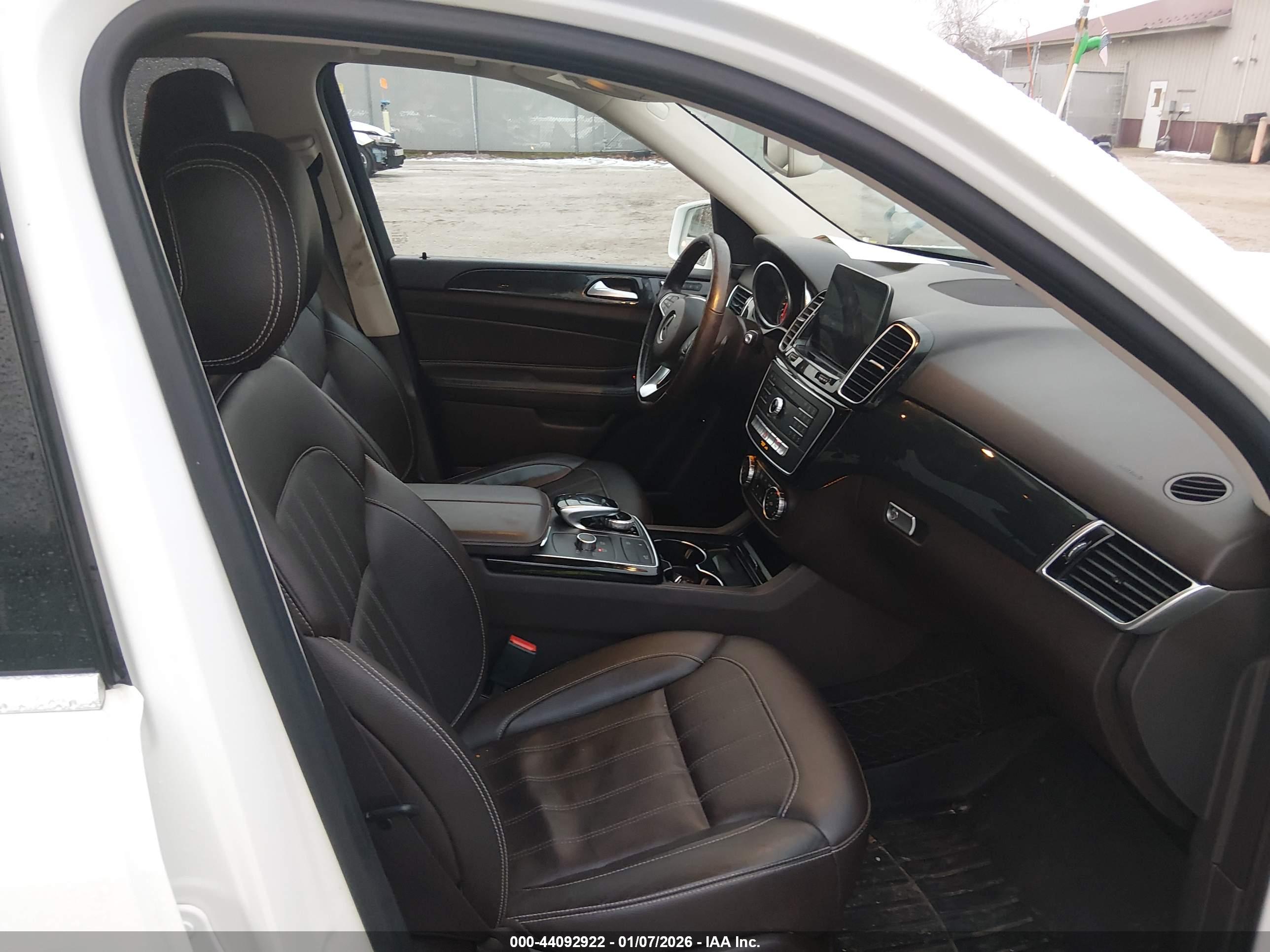 MERCEDES-BENZ GLE image 5