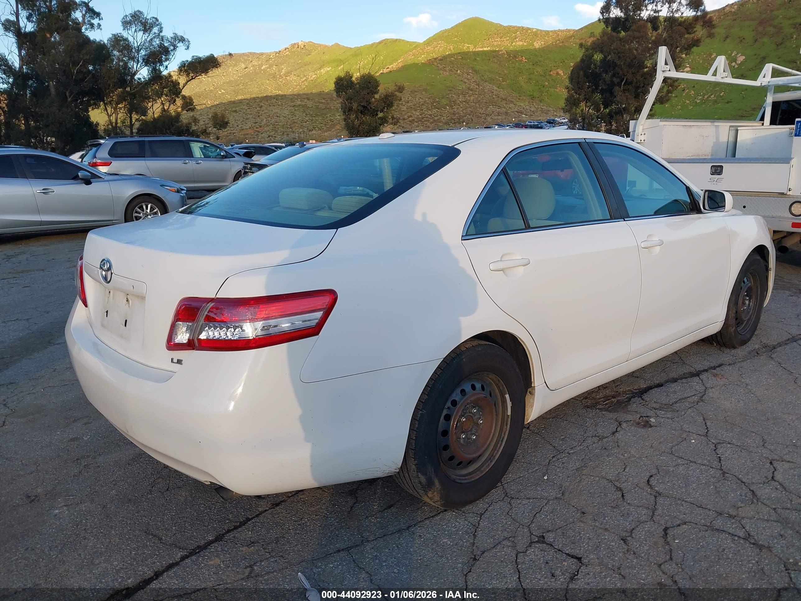 TOYOTA CAMRY image 4