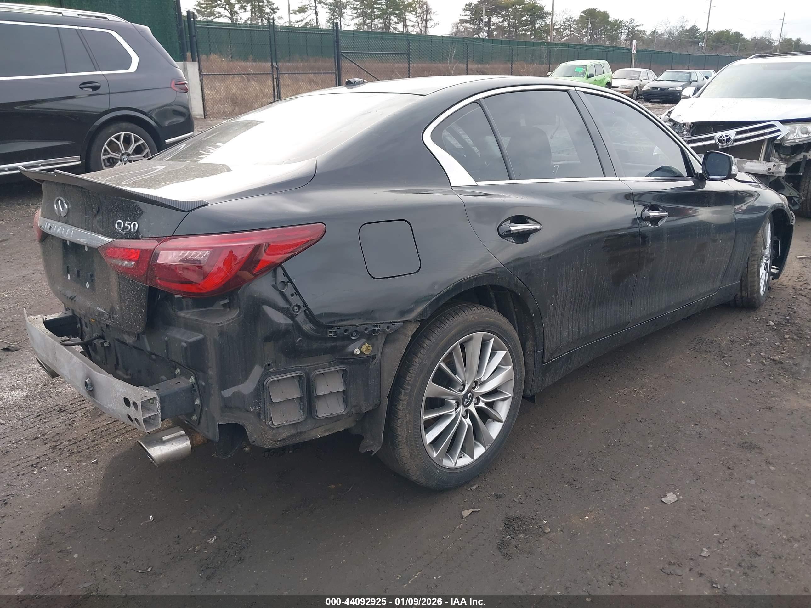 INFINITI Q50 image 4