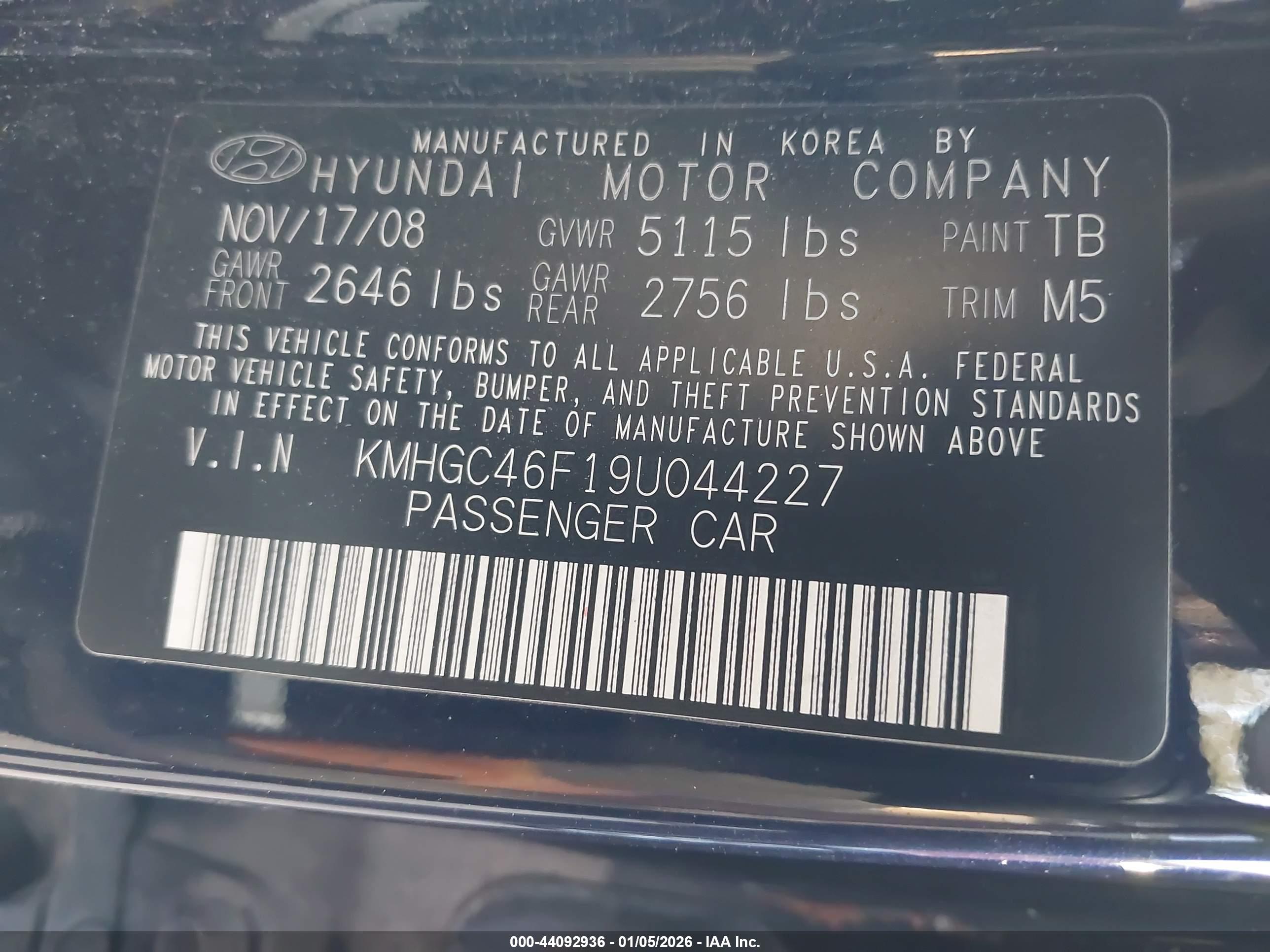 HYUNDAI GENESIS image 9