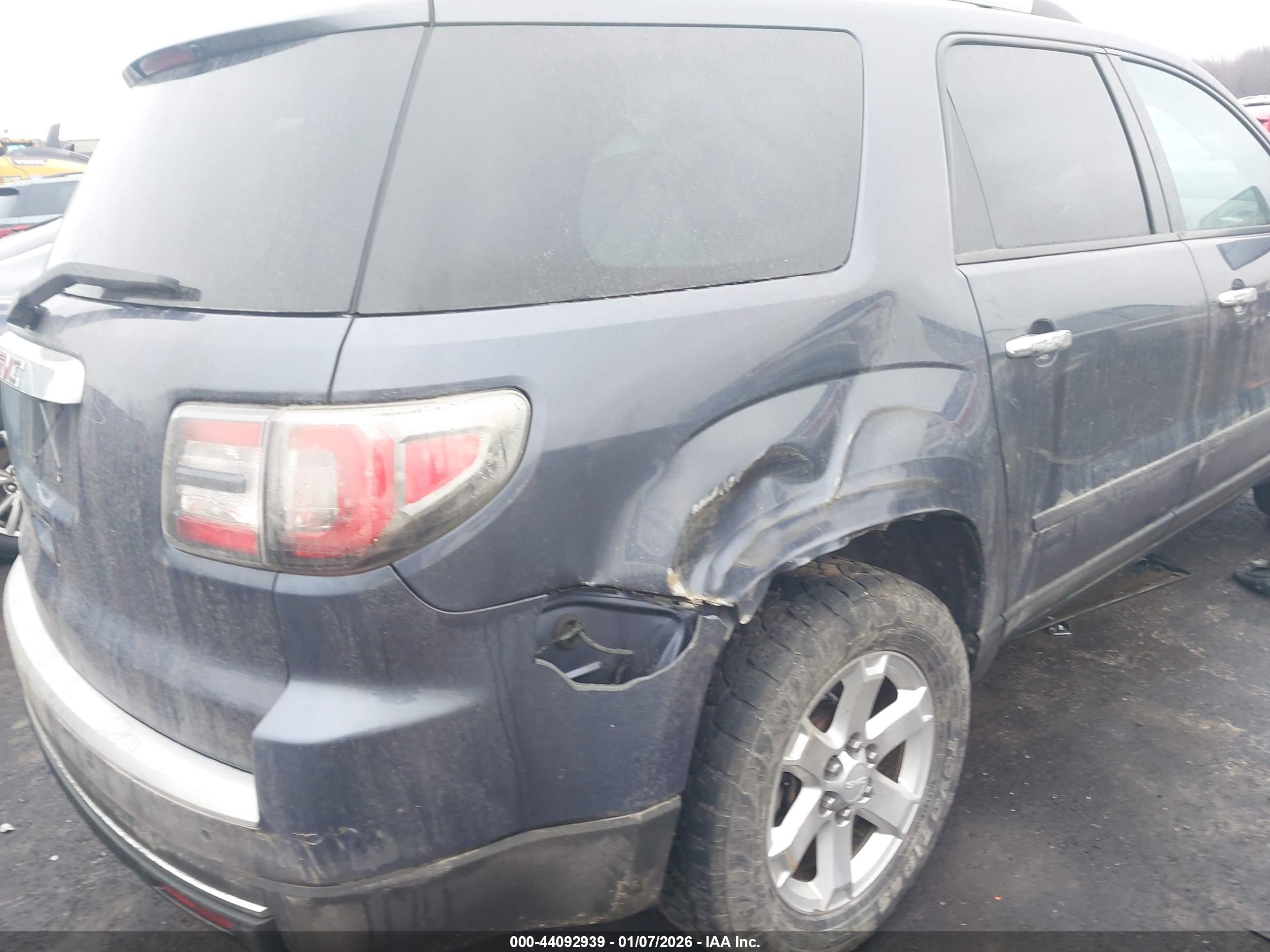 GMC ACADIA image 6