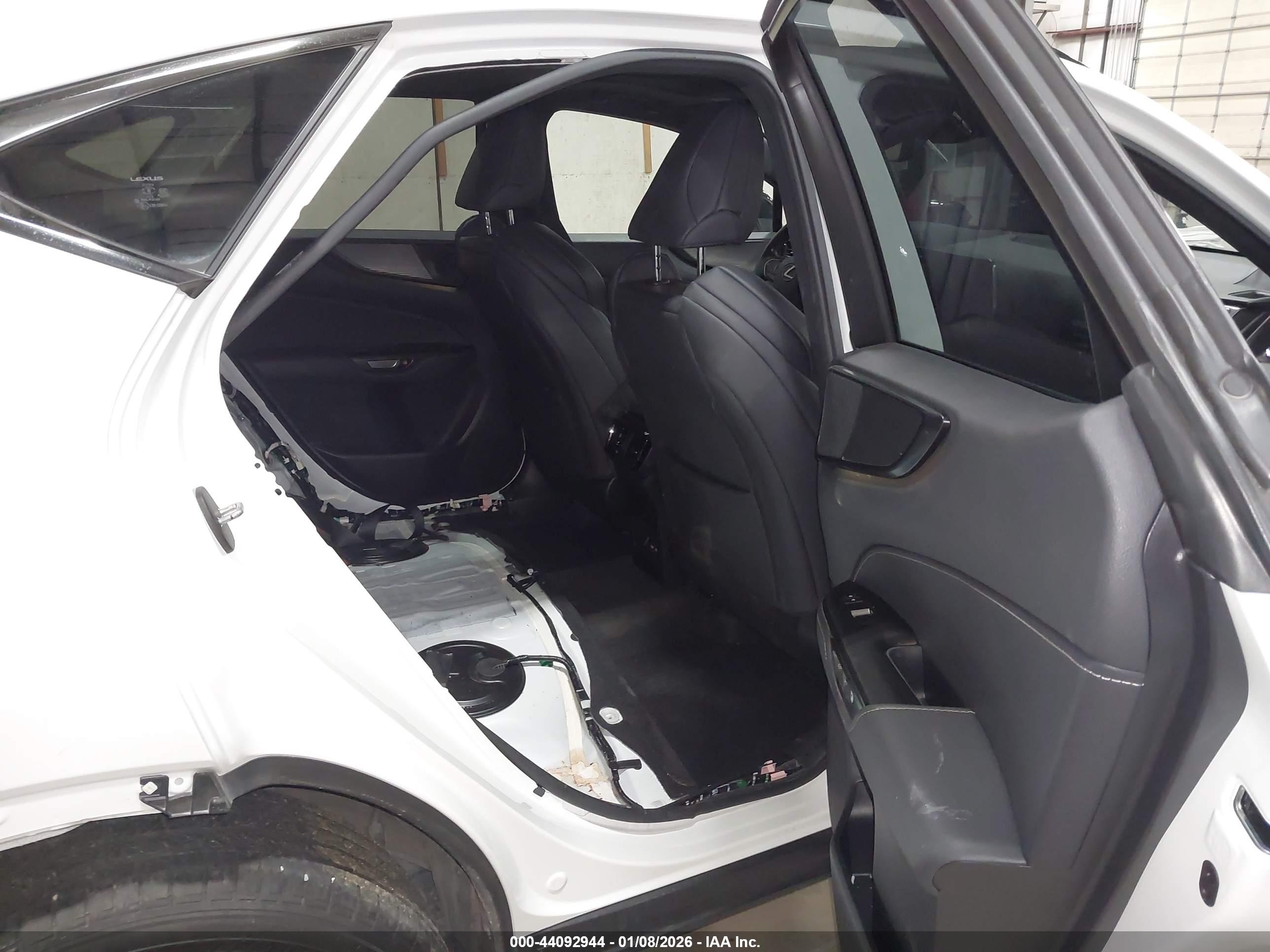 LEXUS NX image 8