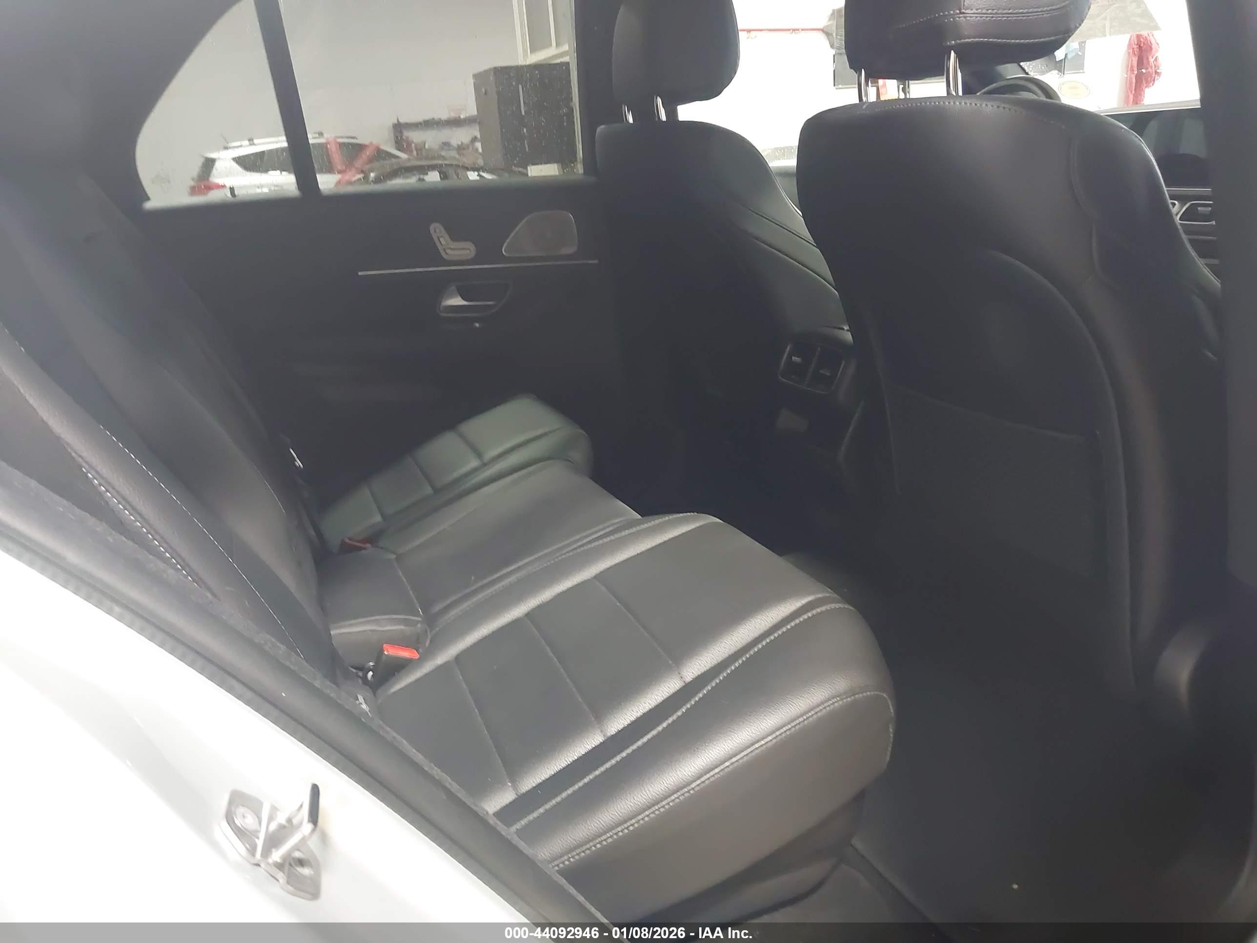 MERCEDES-BENZ GLE image 8