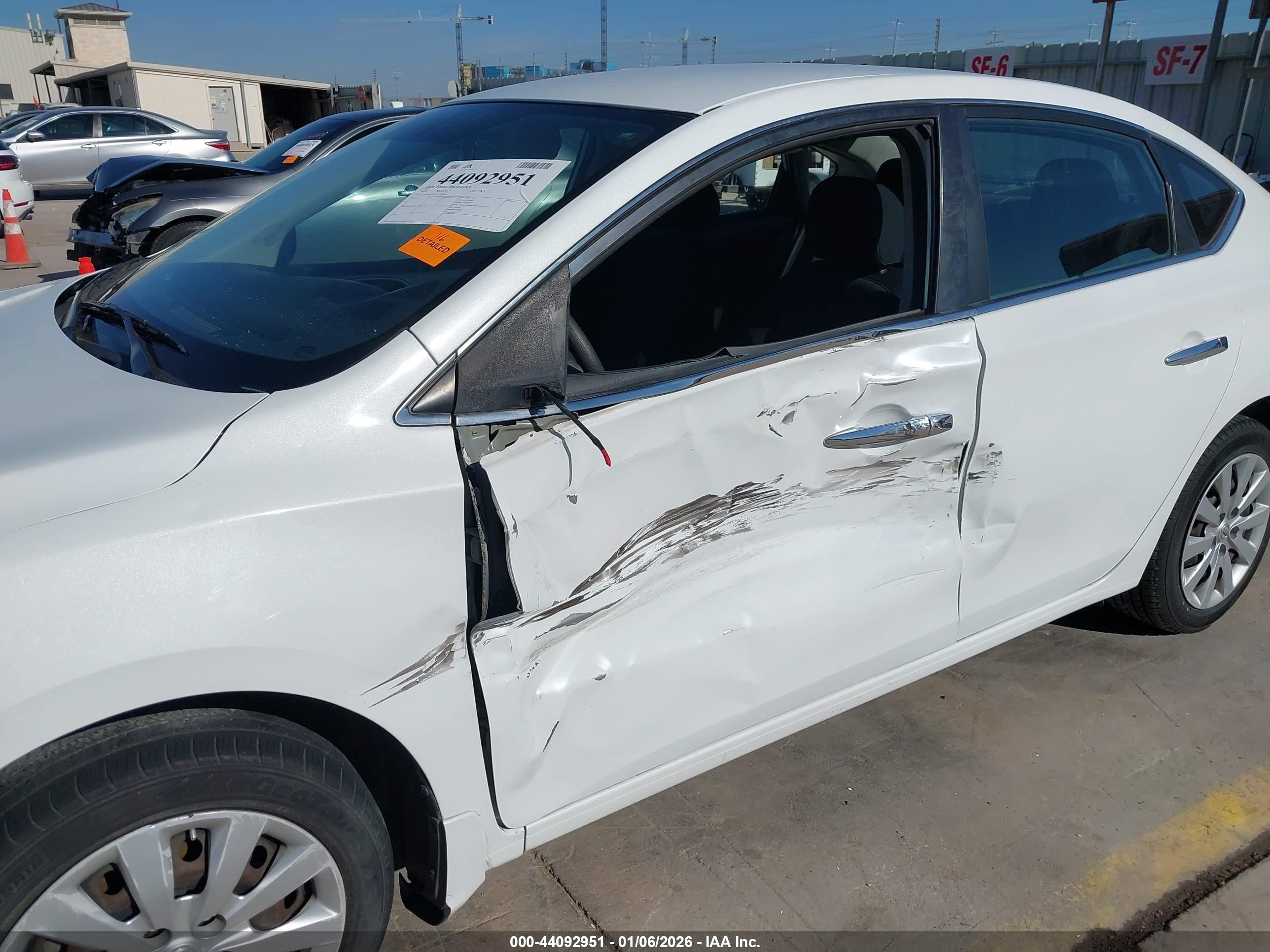 NISSAN SENTRA image 6