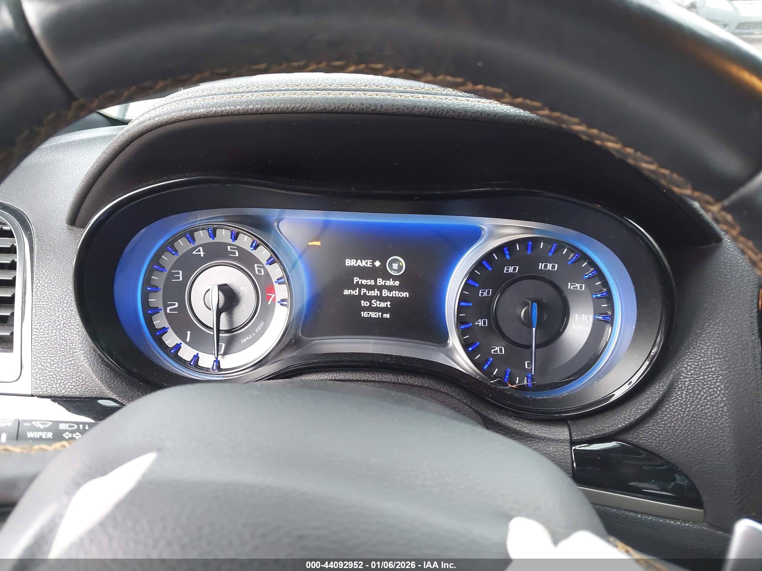 CHRYSLER 300 image 7