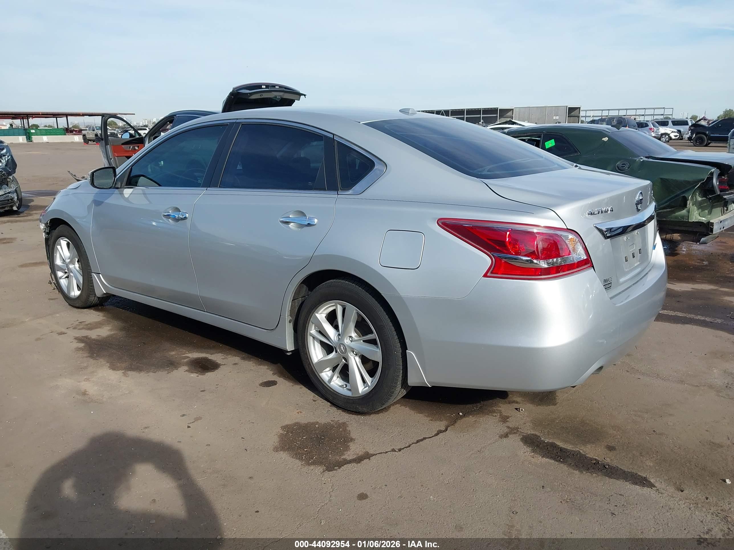 NISSAN ALTIMA image 3