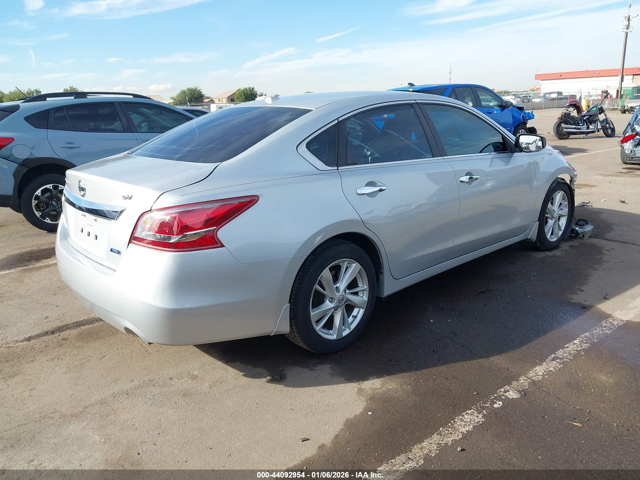 NISSAN ALTIMA image 4