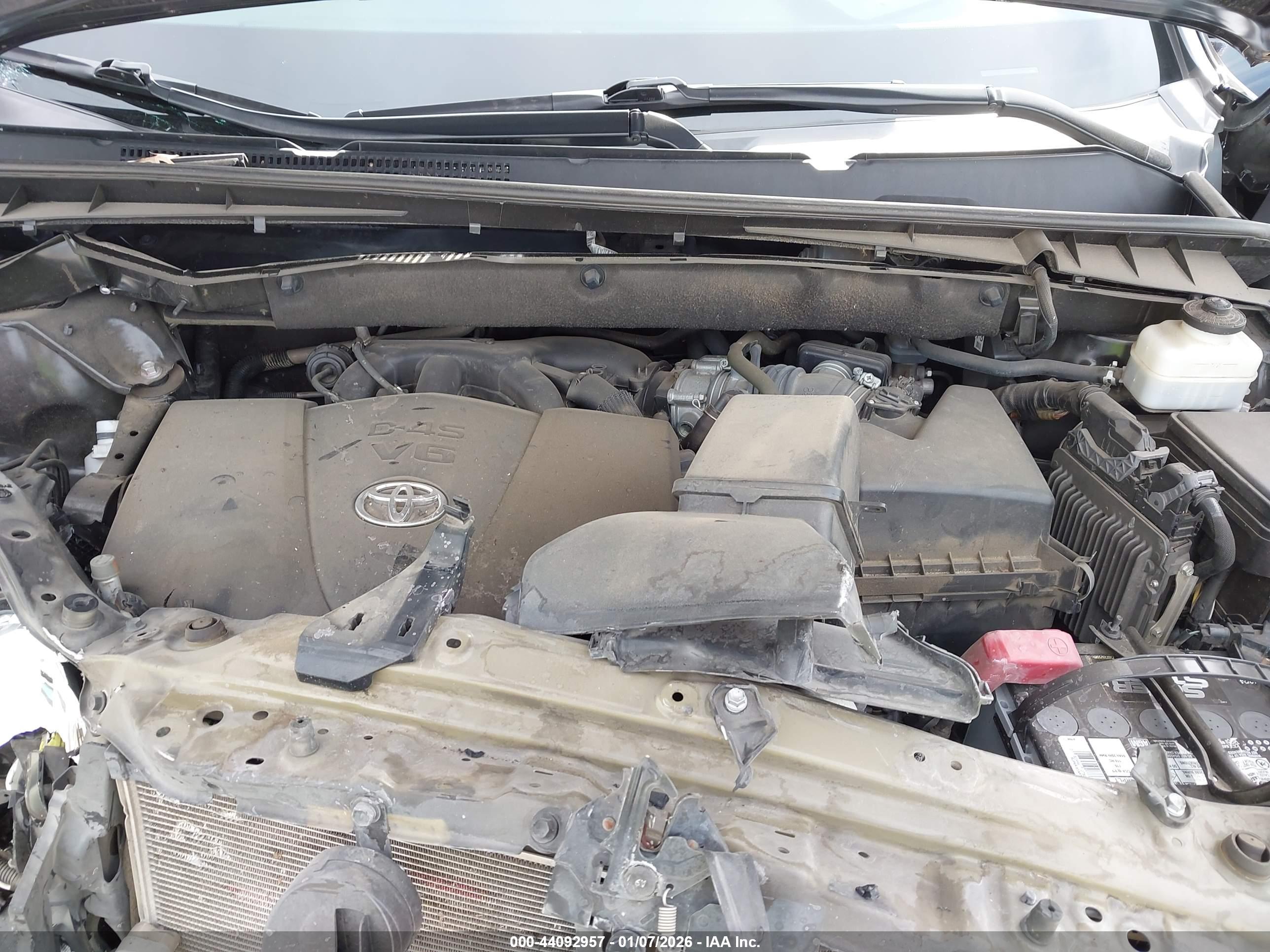 TOYOTA HIGHLANDER image 10