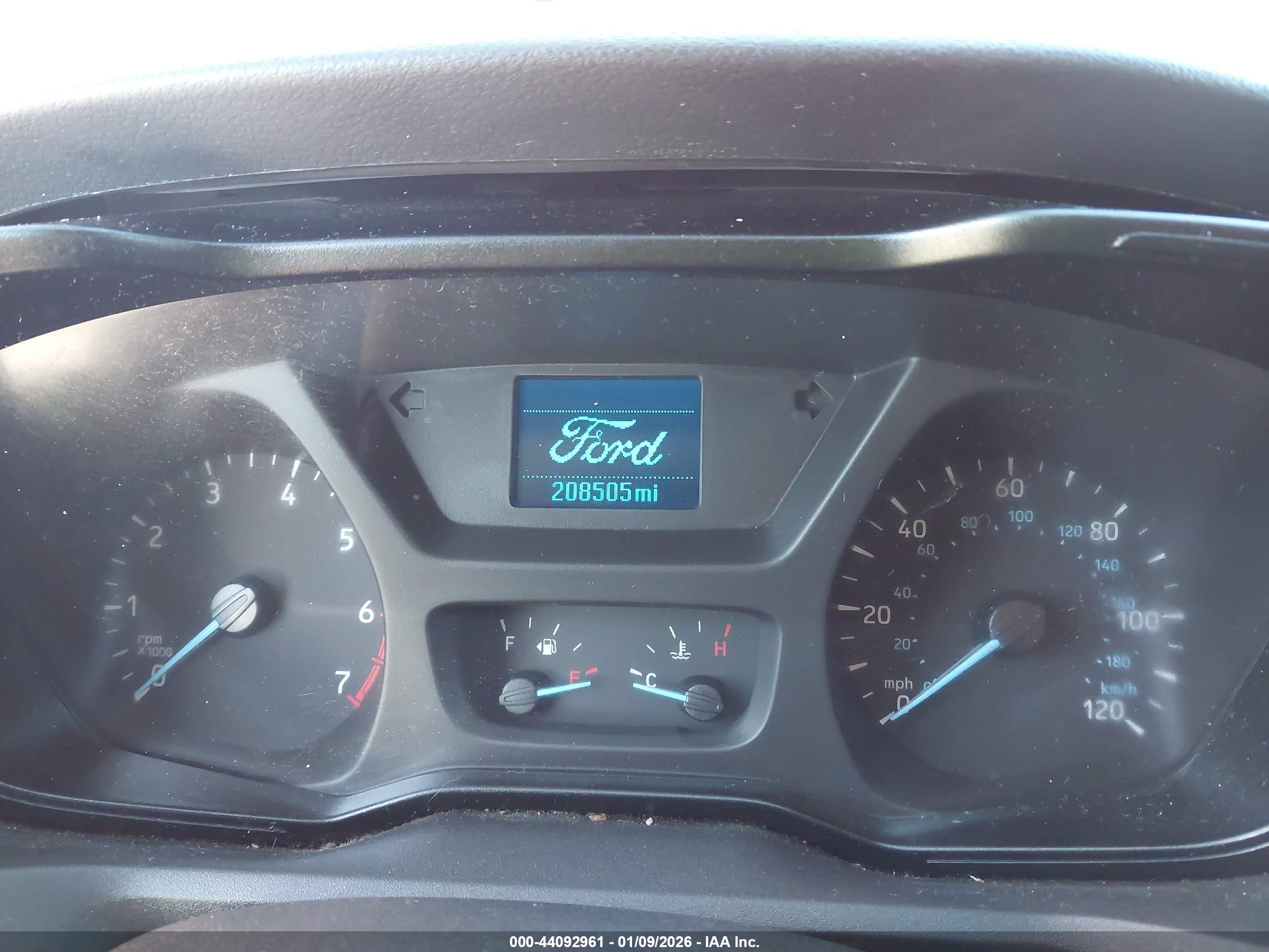 FORD TRANSIT-250 image 7