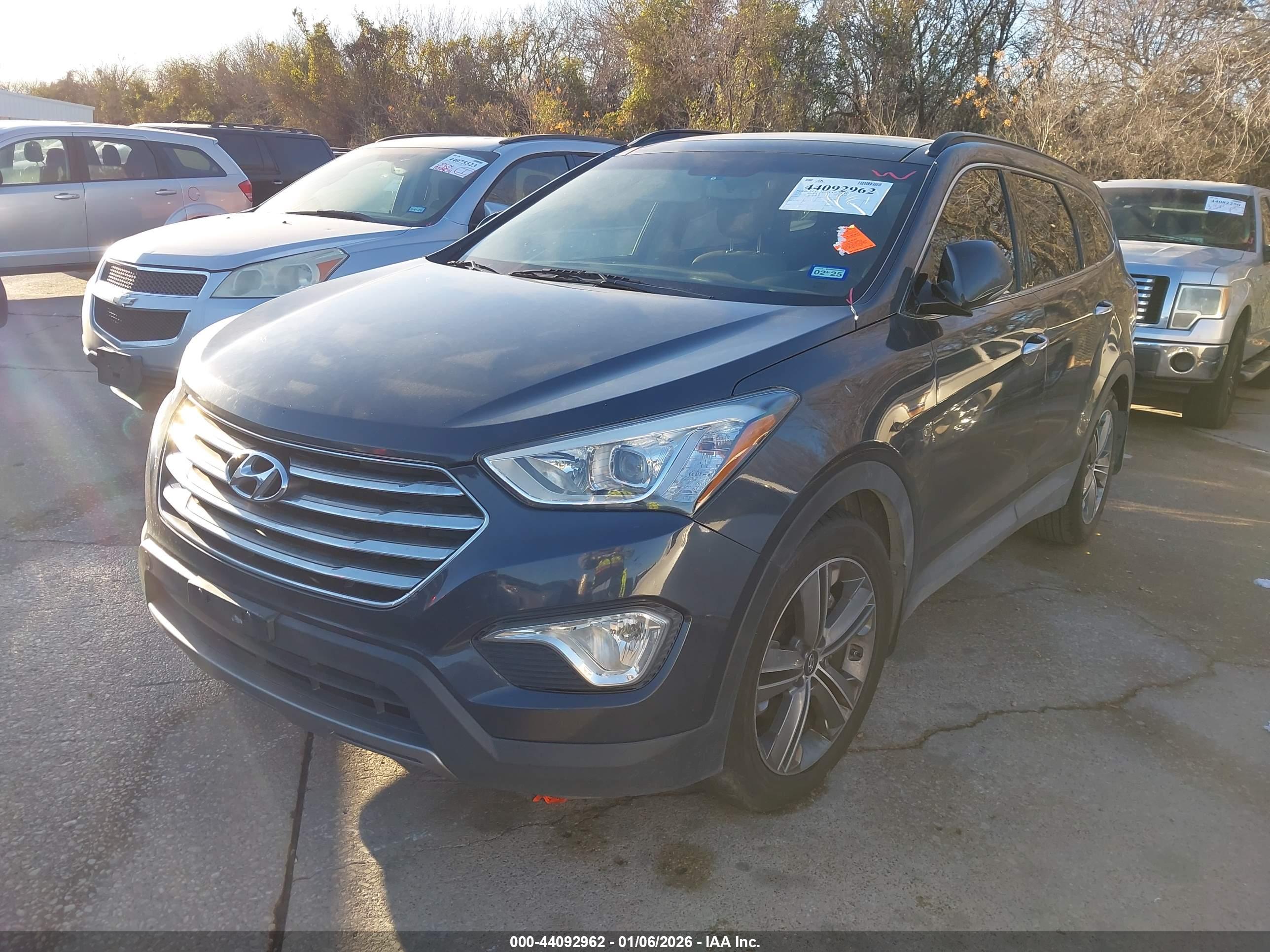 HYUNDAI SANTA image 2