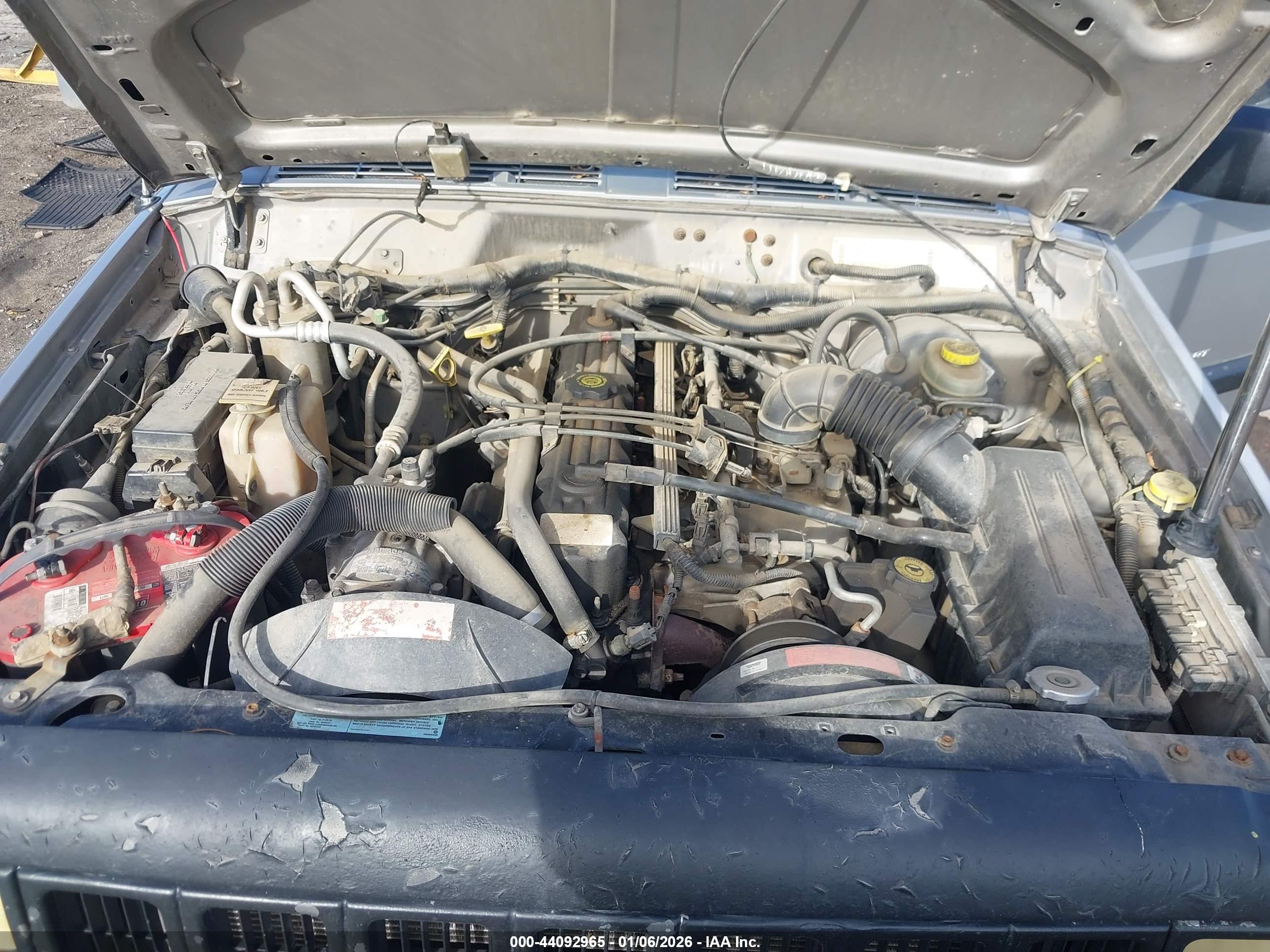 JEEP CHEROKEE image 10