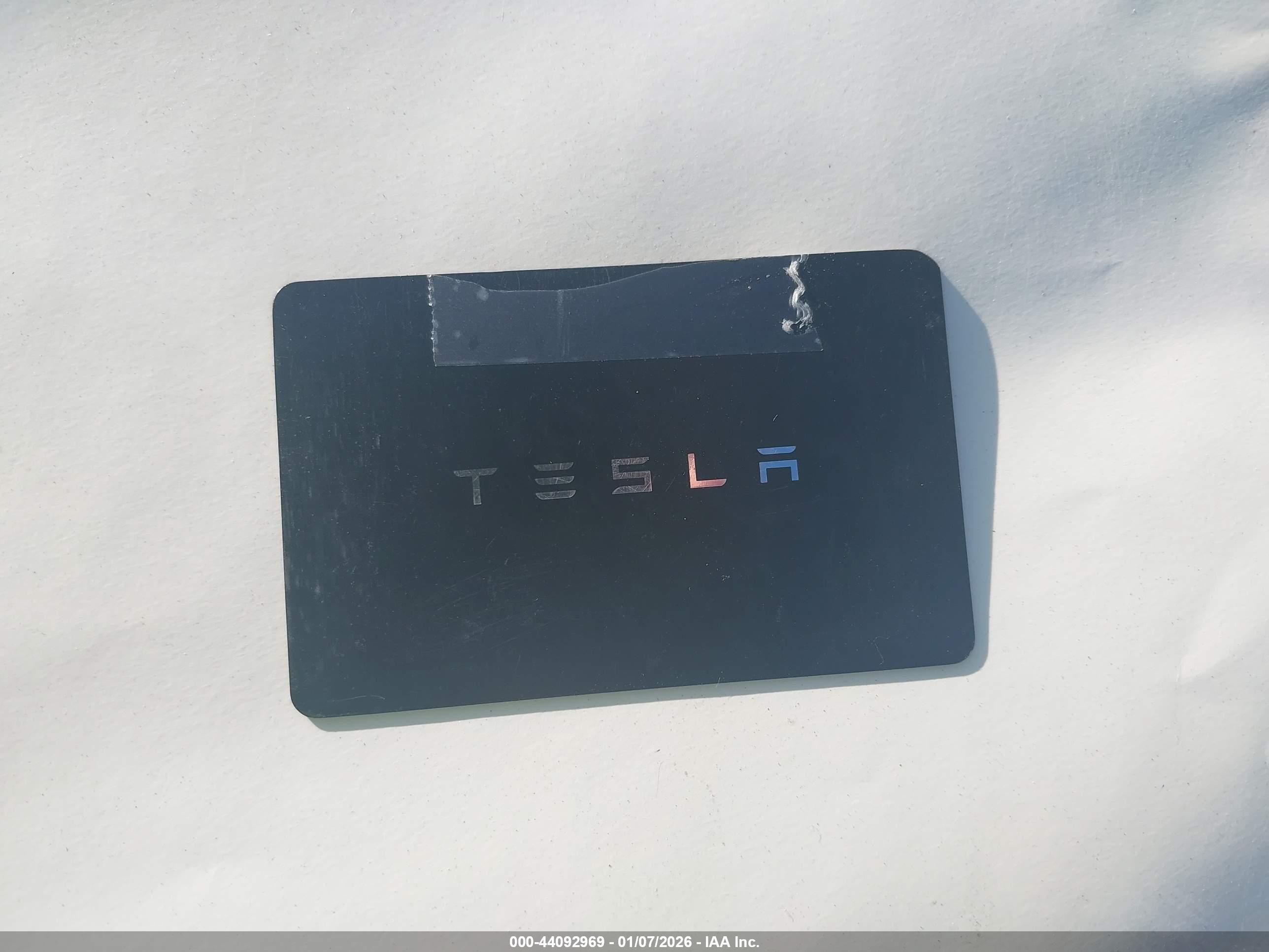 TESLA MODEL image 11