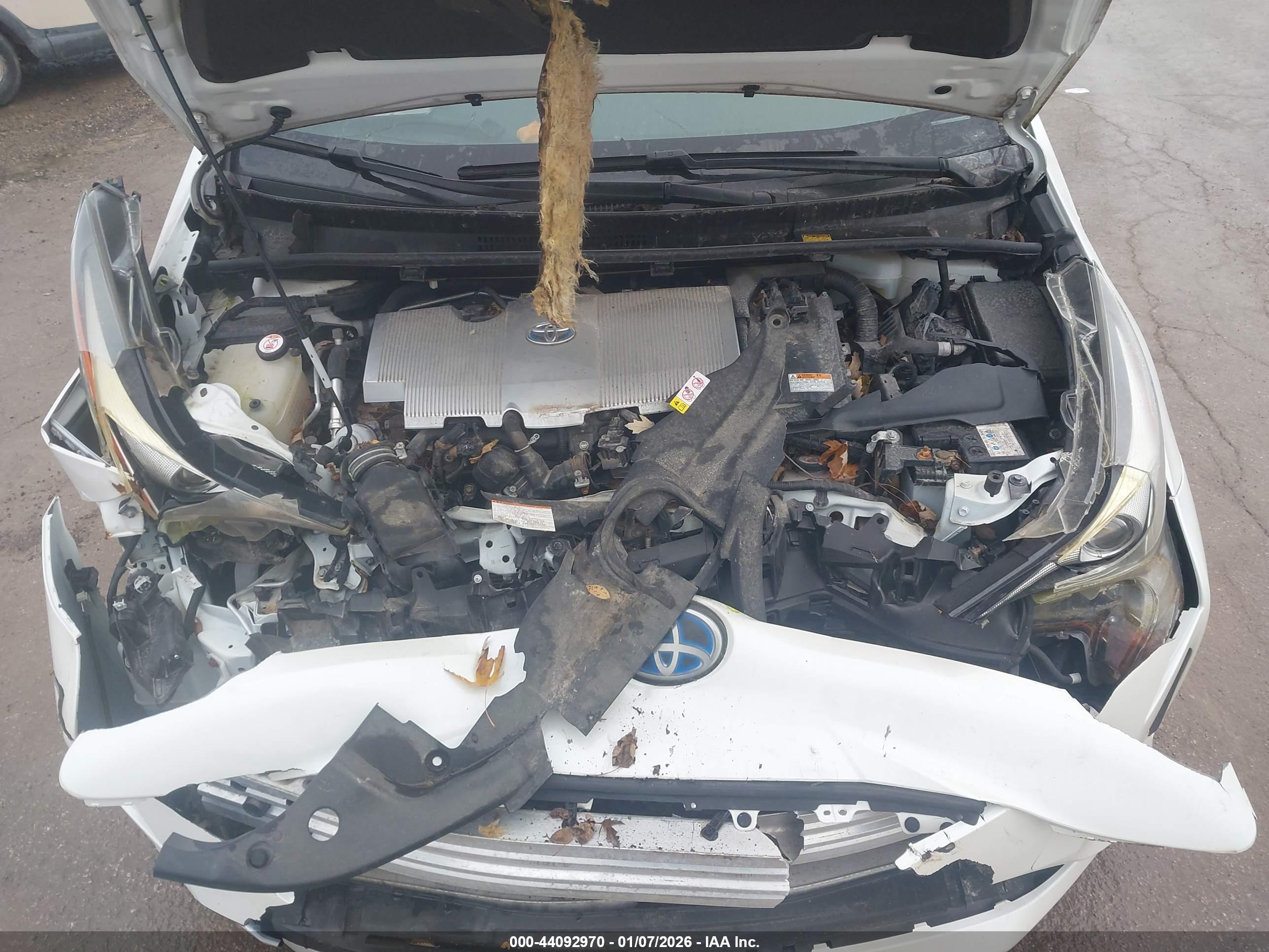 TOYOTA PRIUS image 10