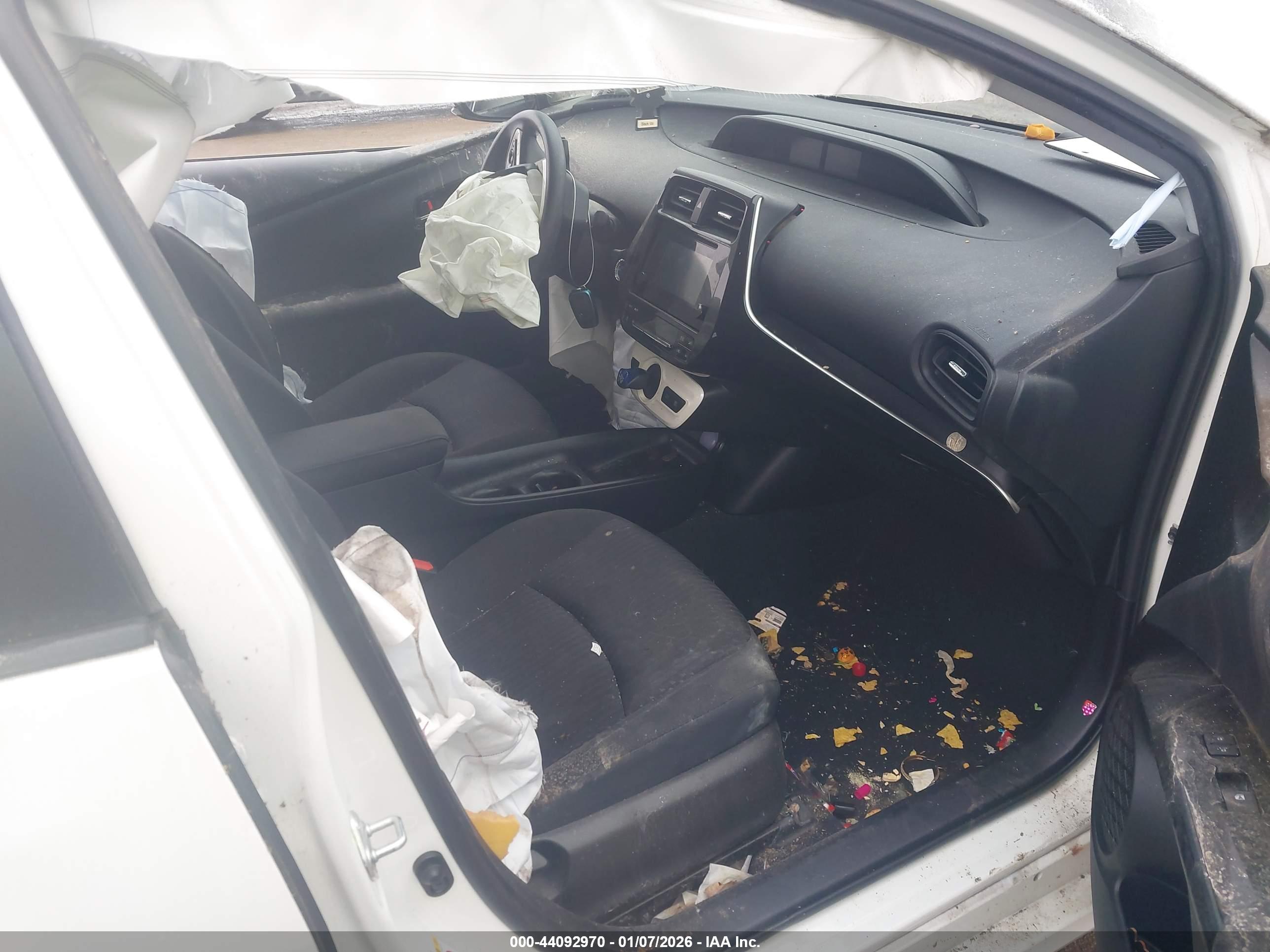 TOYOTA PRIUS image 5