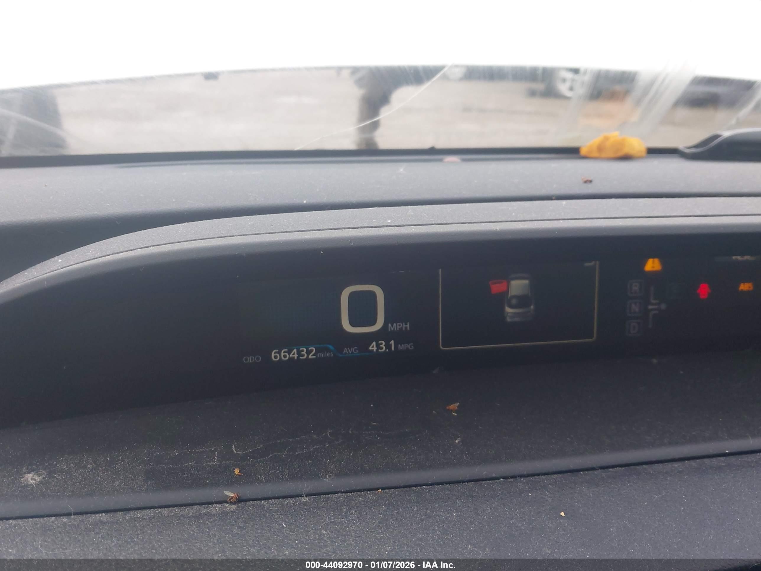 TOYOTA PRIUS image 7