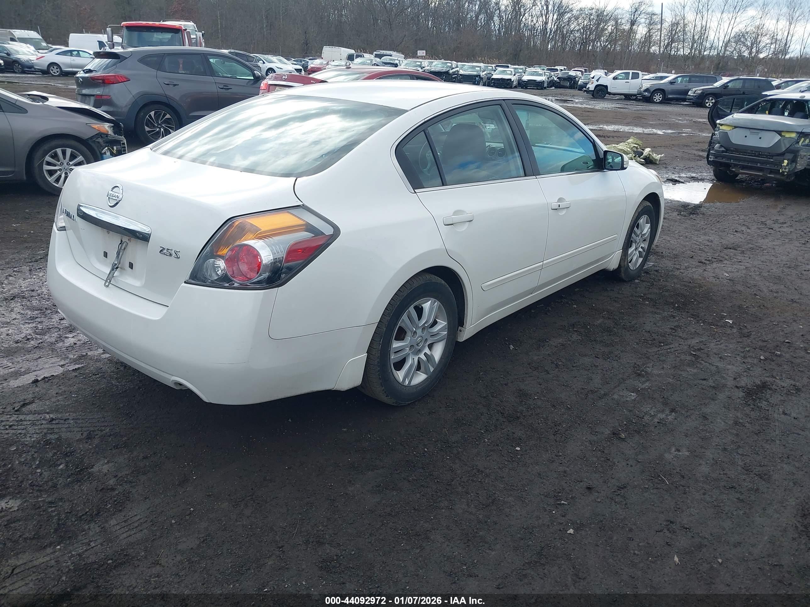 NISSAN ALTIMA image 4