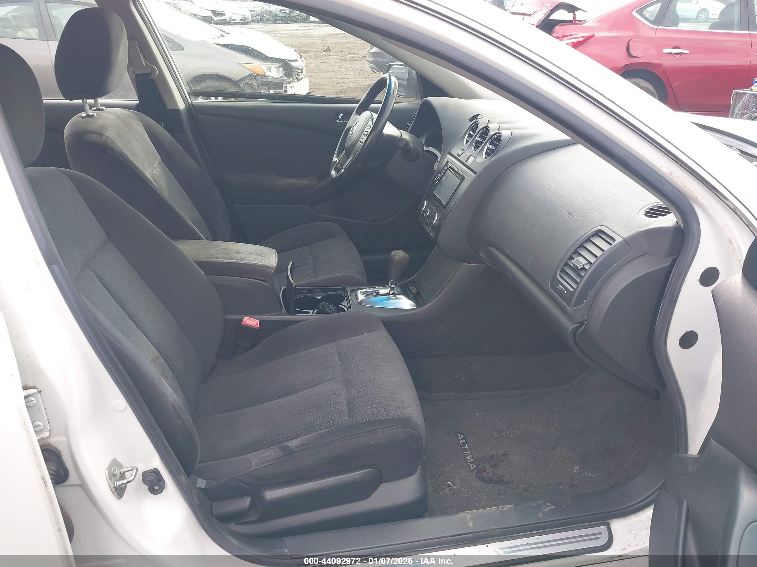 NISSAN ALTIMA image 5