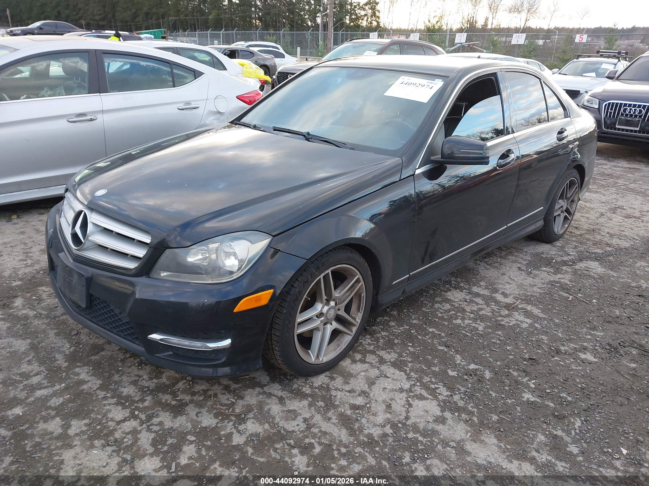 MERCEDES-BENZ C image 2